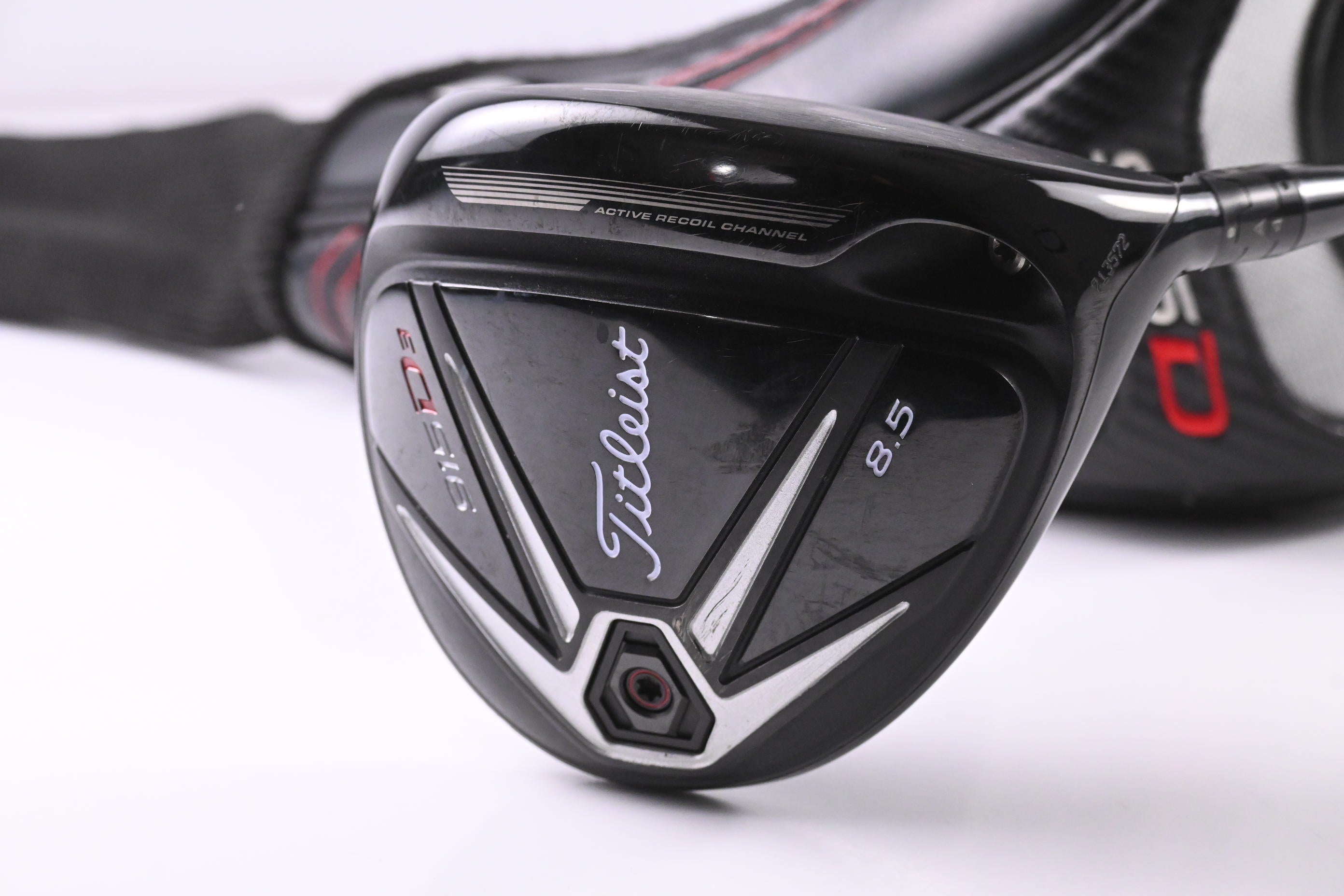 Titleist 915 D3 Driver / 8.5 Degree / Stiff Flex Aldila Rogue Silver 60 Shaft