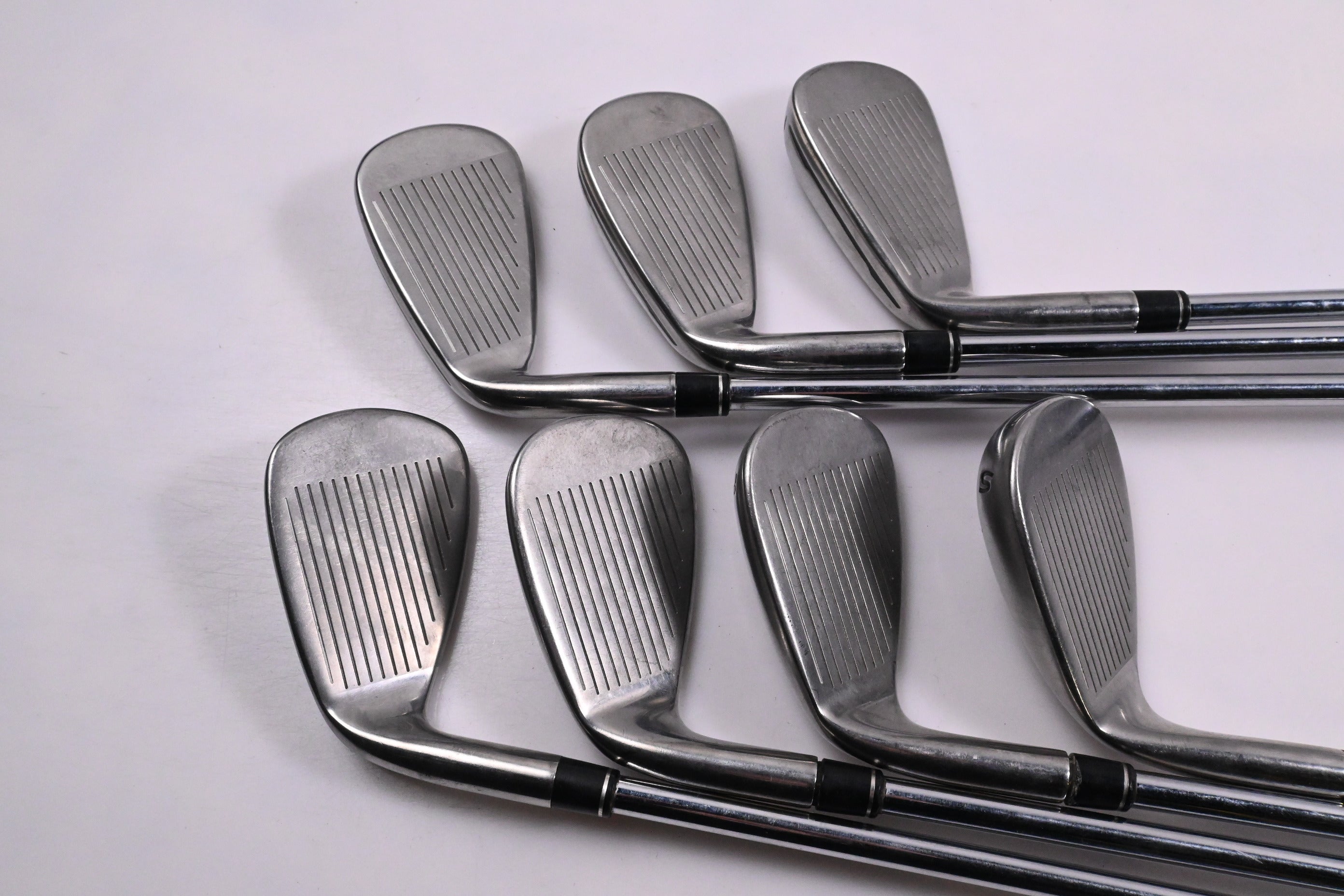Taylormade M2 2017 Irons / 5-PW+SW / Regular Flex Reax High Launch 88 Shafts