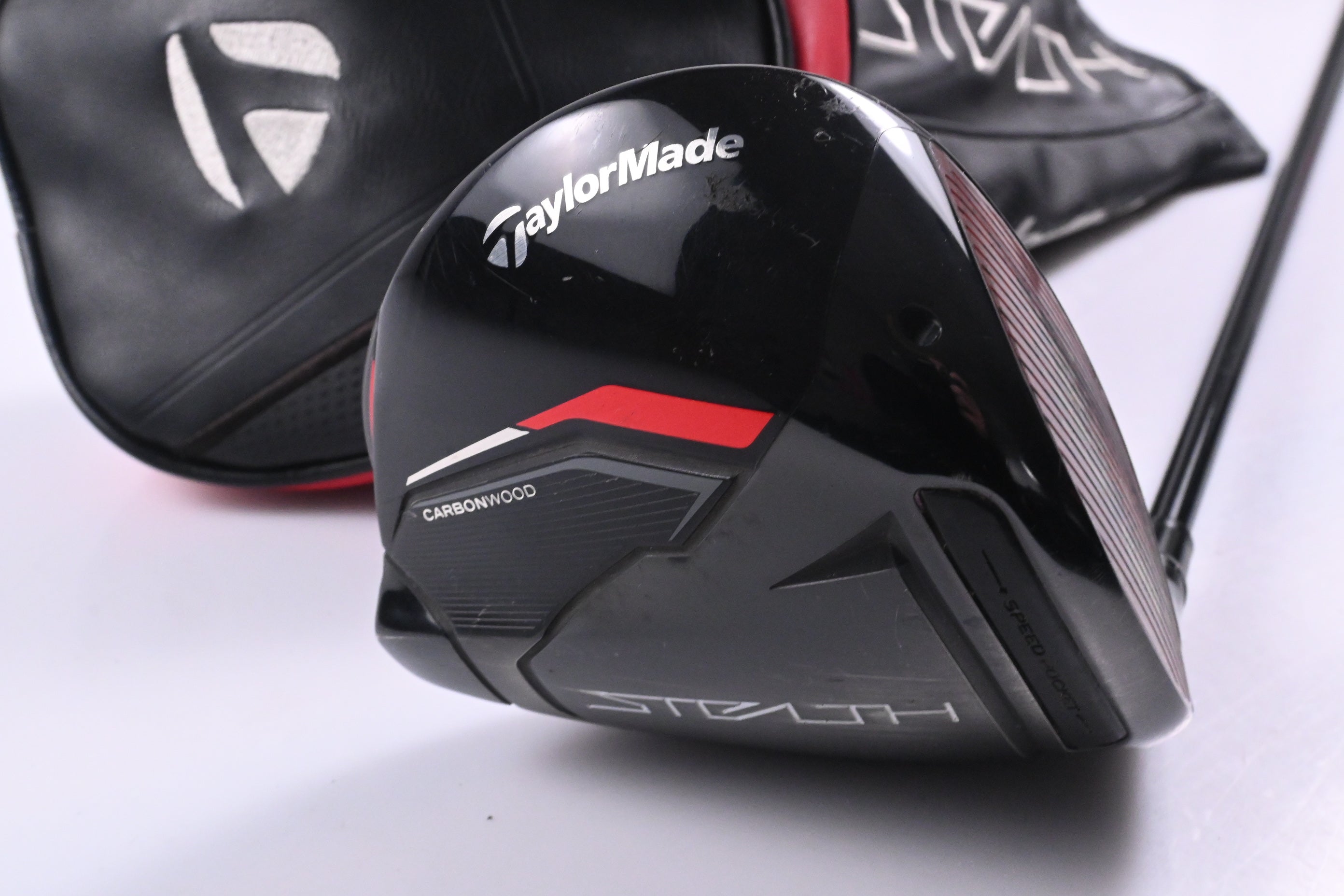 Taylormade Stealth HD Driver / 10.5 Degree / Regular Flex Fujikura Ventus Red 5