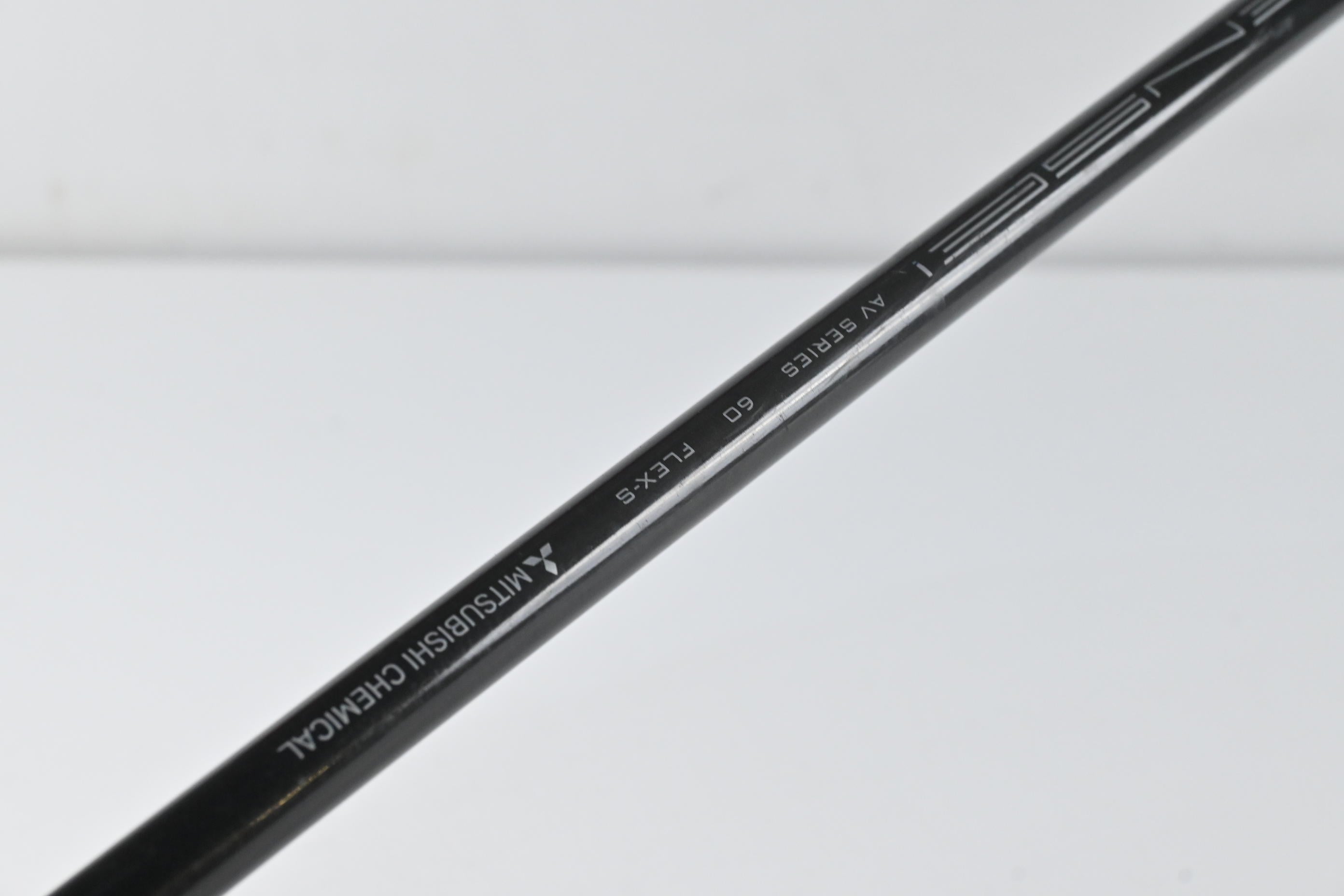Taylormade SIM Driver / 10.5 Degree / Stiff Flex Tensei AV Raw Blue 60 Shaft