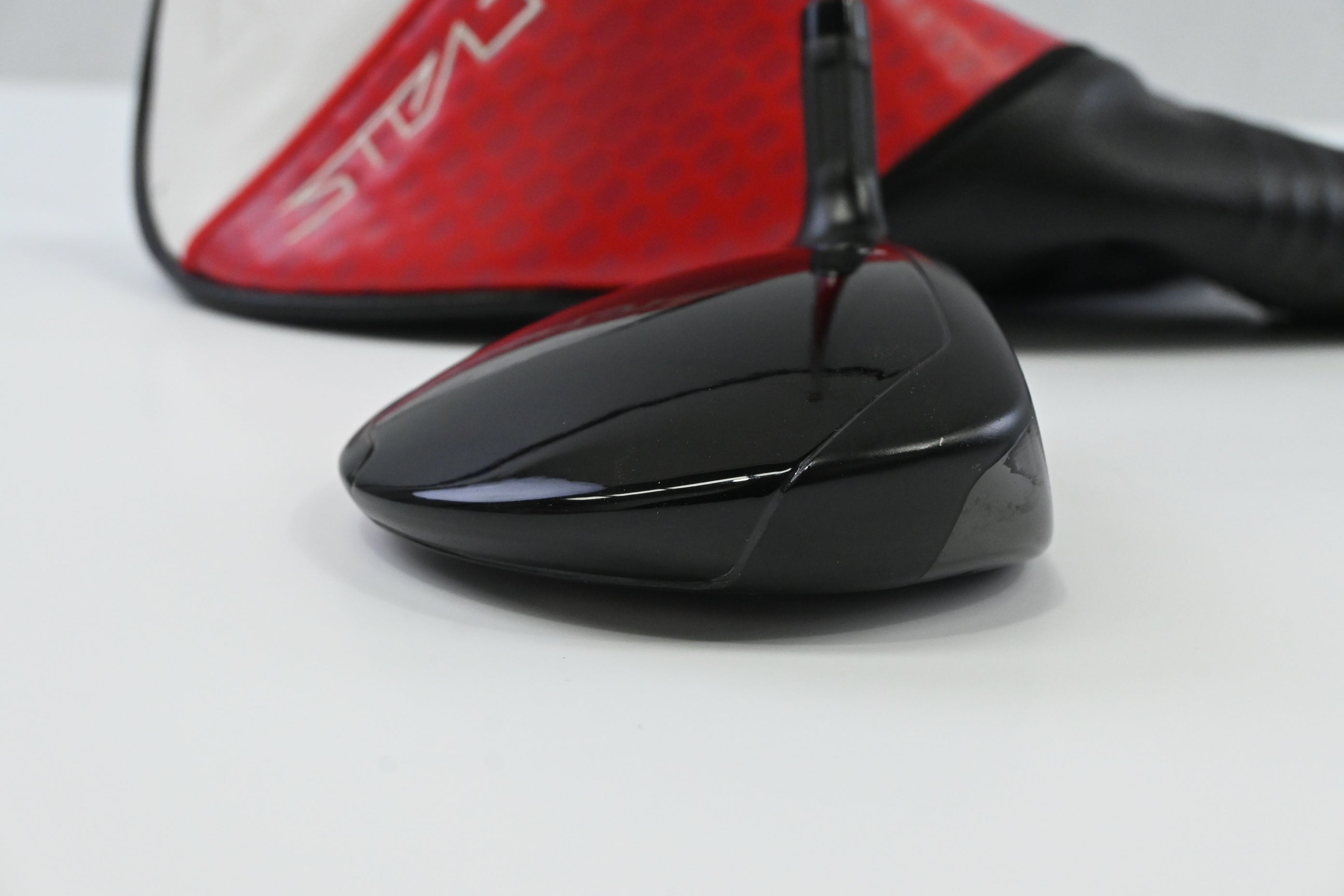 Taylormade Stealth 2 HD #3 Wood / 16 Degree / Regular Flex Fujikura Speeder NX
