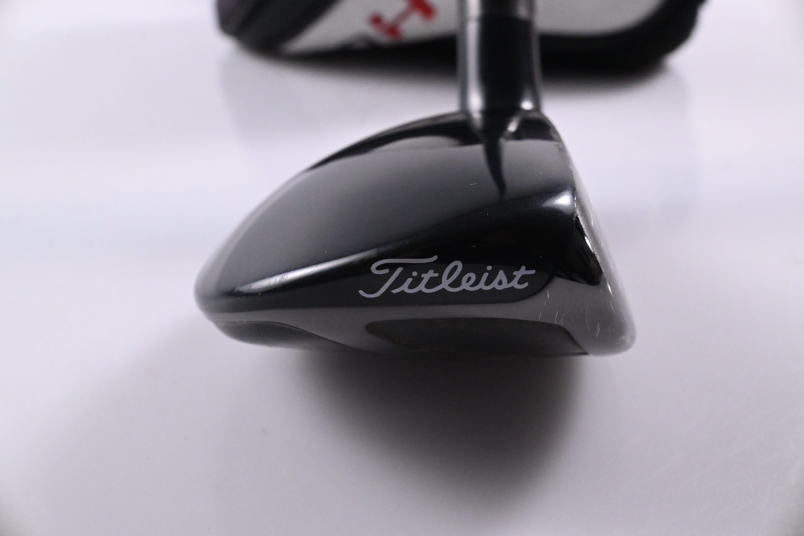 Titleist 910H #3 Hybrid / 21 Degree / Stiff Flex Diamana 'ahina 90 Shaft