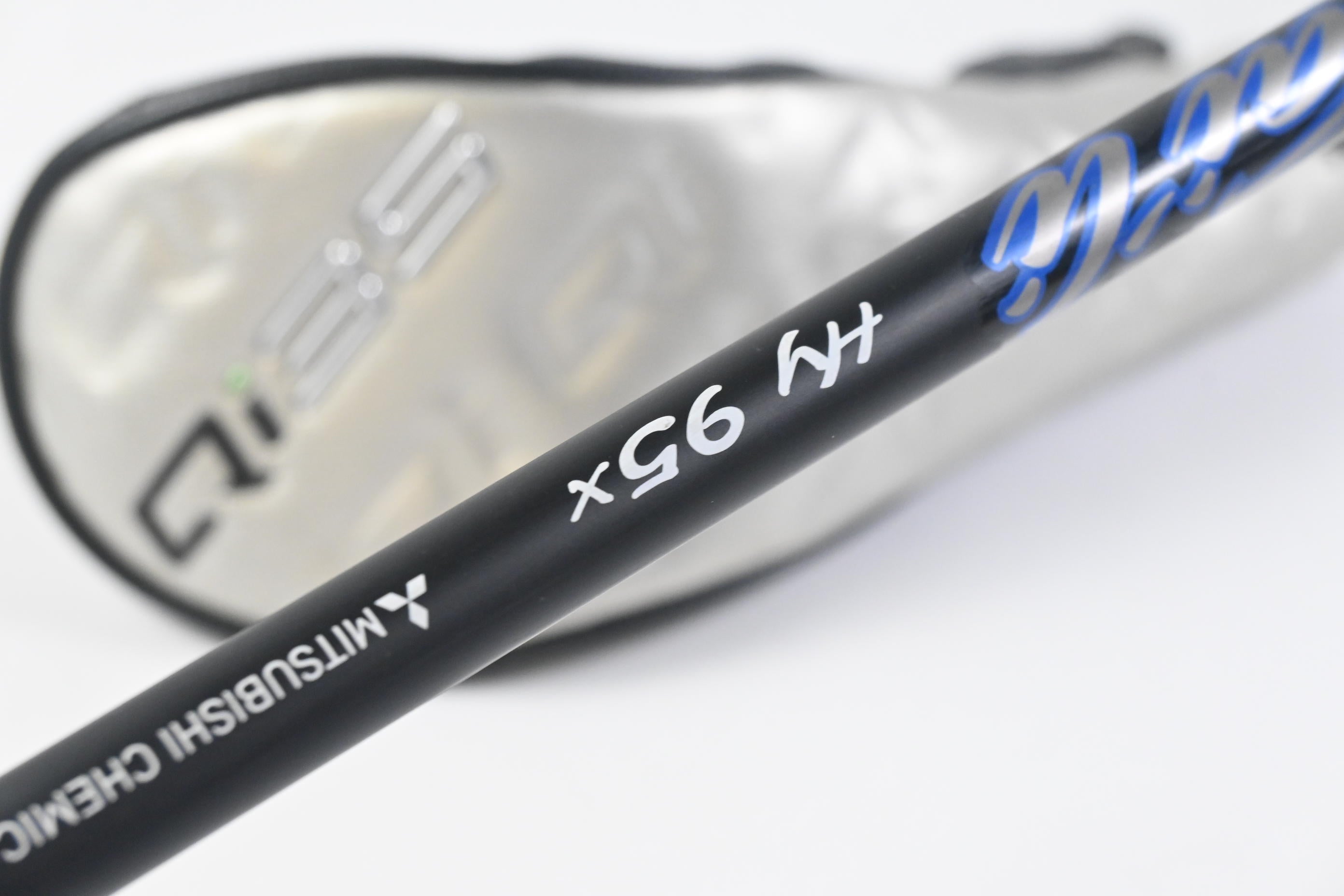 Taylormade Qi35 Max #4 Hybrid / 23 Degree / X-Flex Kai'li Dark Waves Blue 95 Shaft