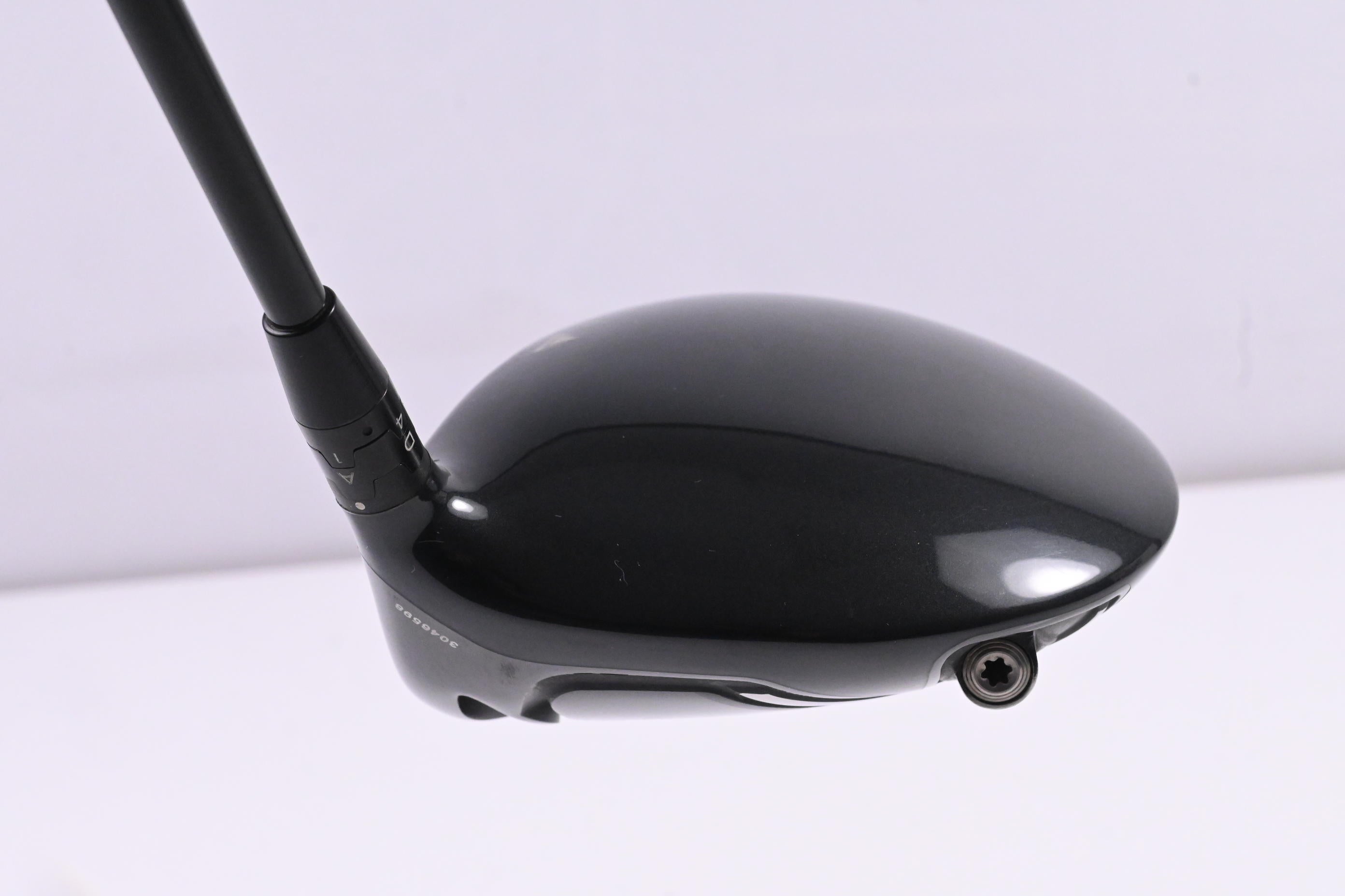 Titleist 917 D2 Driver / 10.5 Degree / Regular Flex Tensei AV RAW Blue 55 w/ SFW