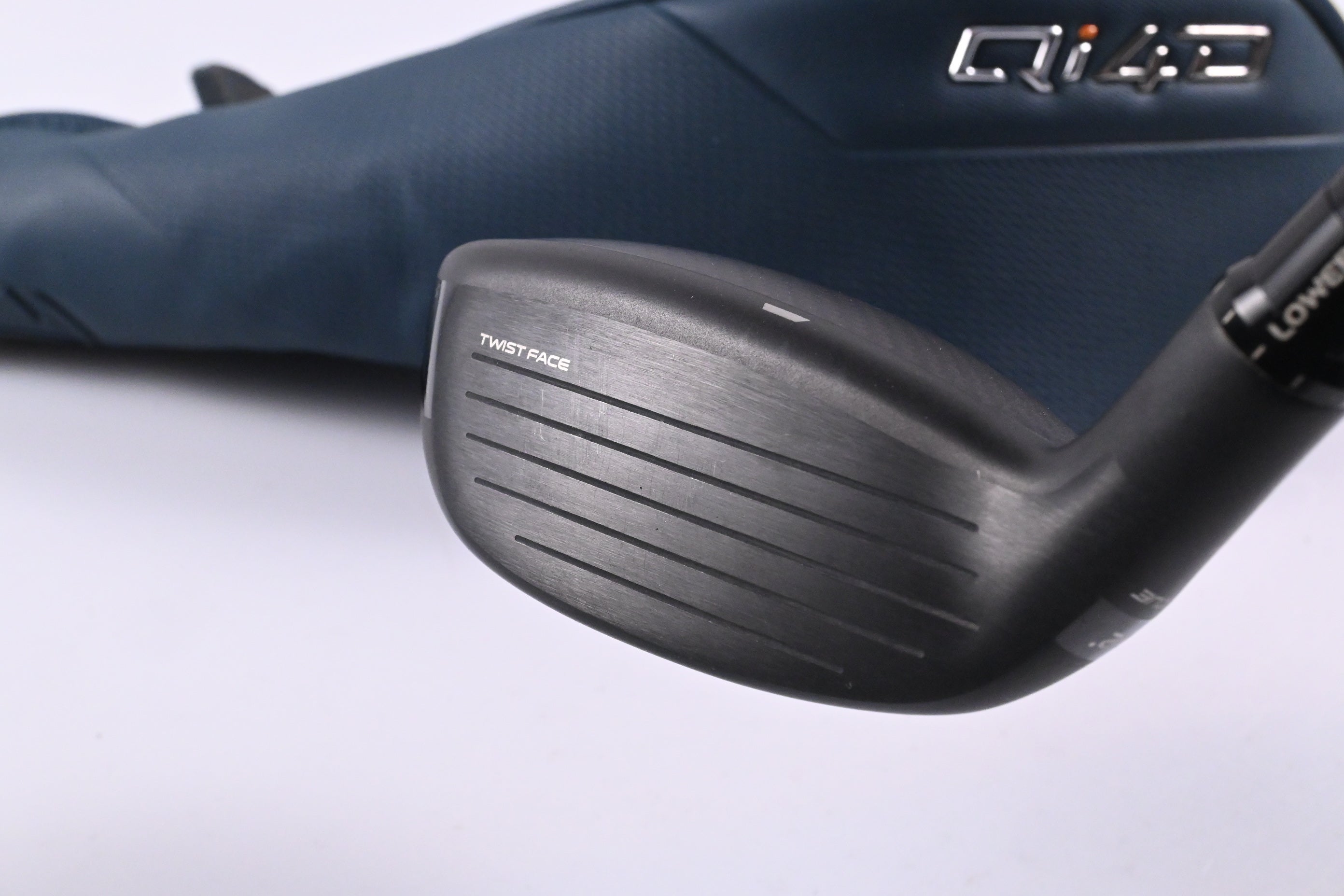 Taylormade Qi4D #4 Hybrid / 22 Degree / Regular Flex Reax 65 Shaft