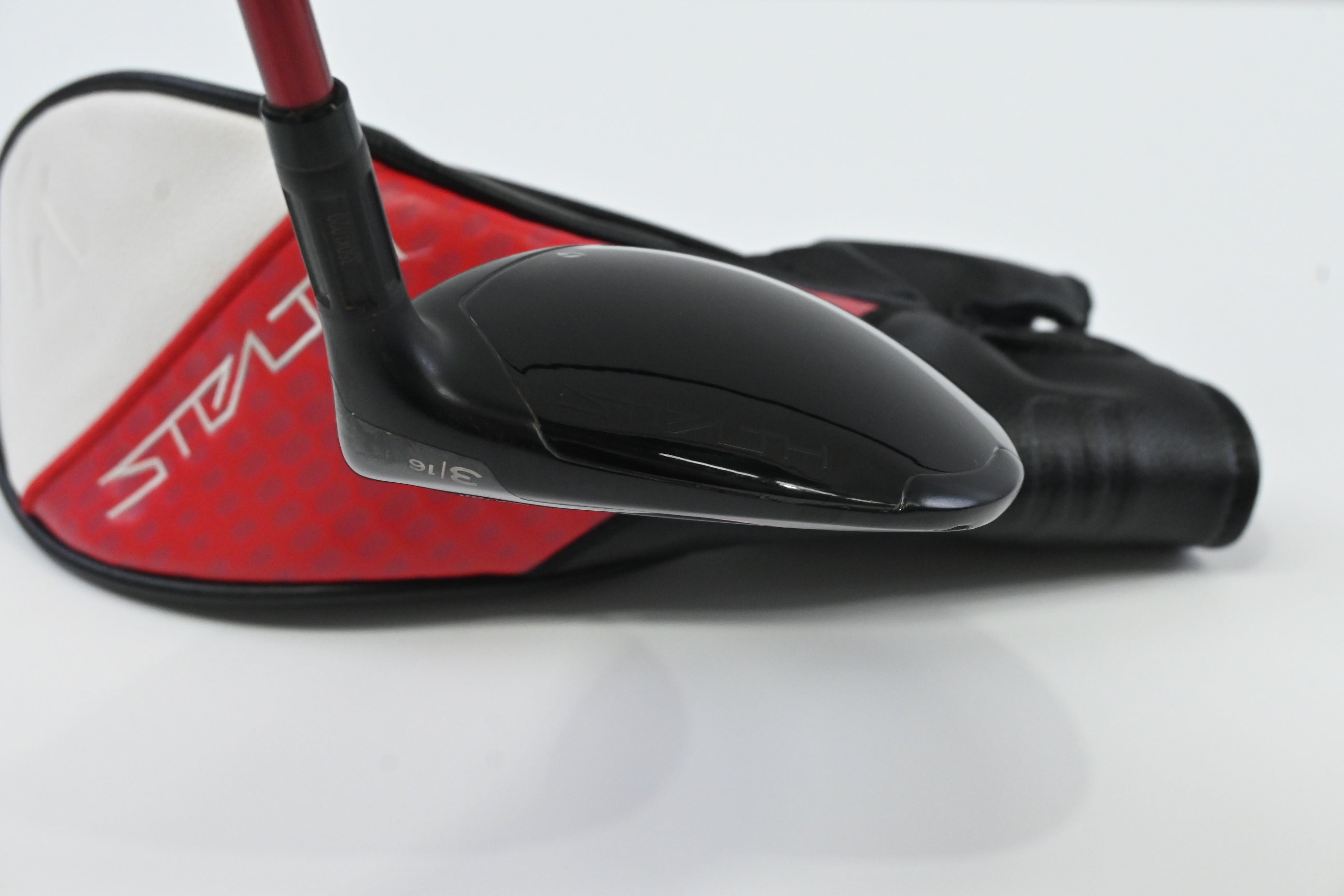 Taylormade Stealth 2 HD #3 Wood / 16 Degree / Regular Flex Fujikura Speeder NX