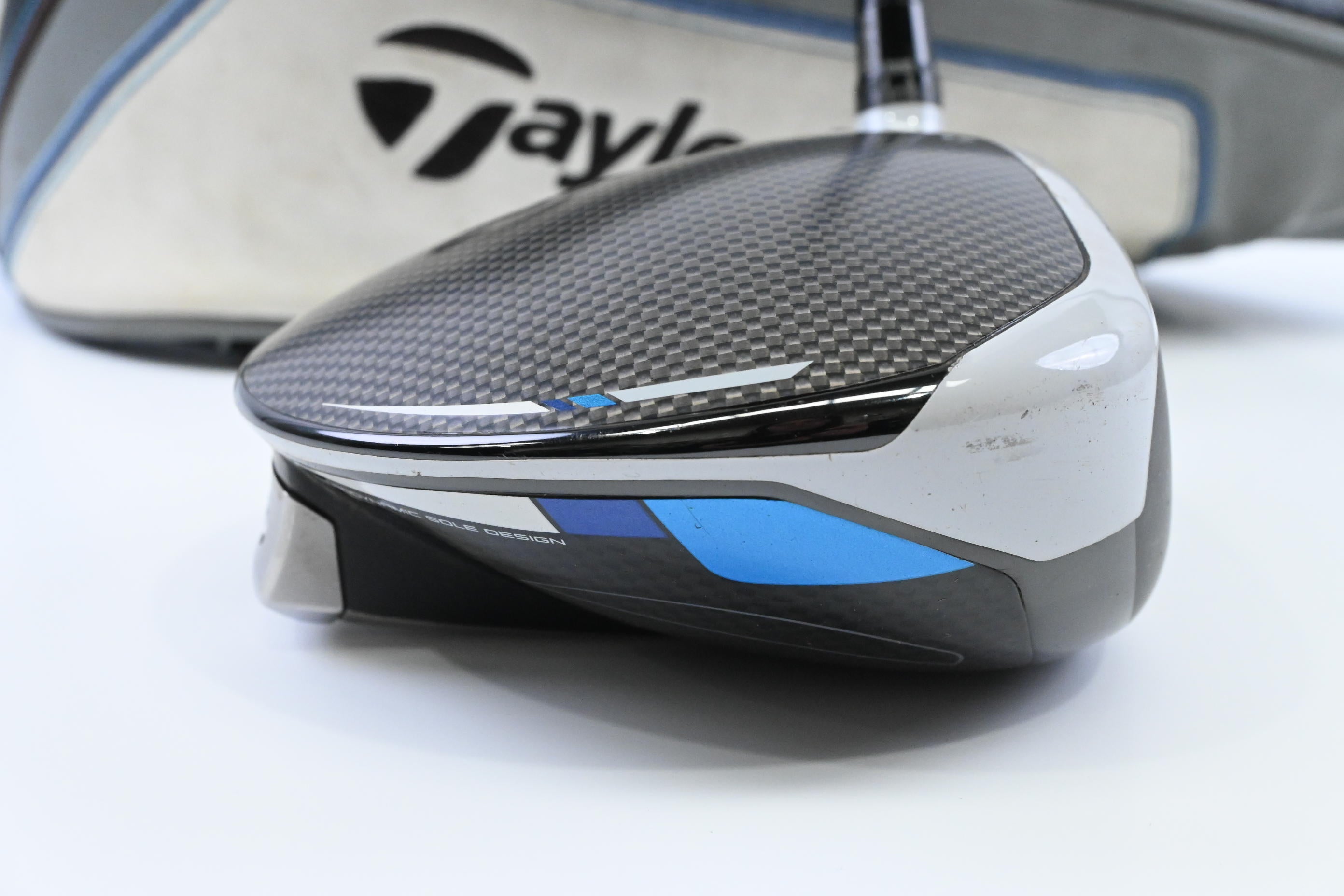 Taylormade SIM Max Driver / 9 Degree / Stiff Flex Fujikura Ventus Blue 6