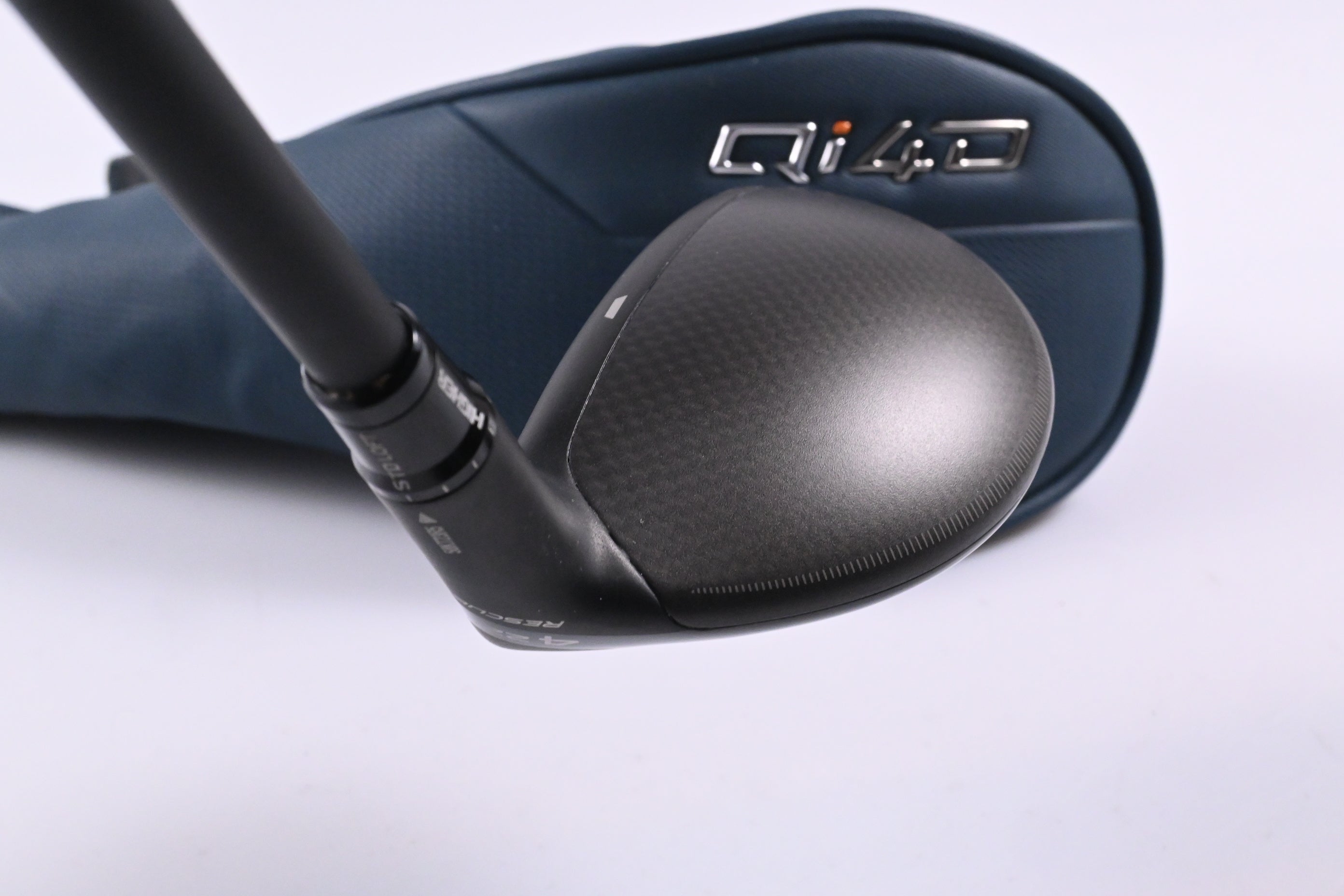 Taylormade Qi4D #4 Hybrid / 22 Degree / Regular Flex Reax 65 Shaft