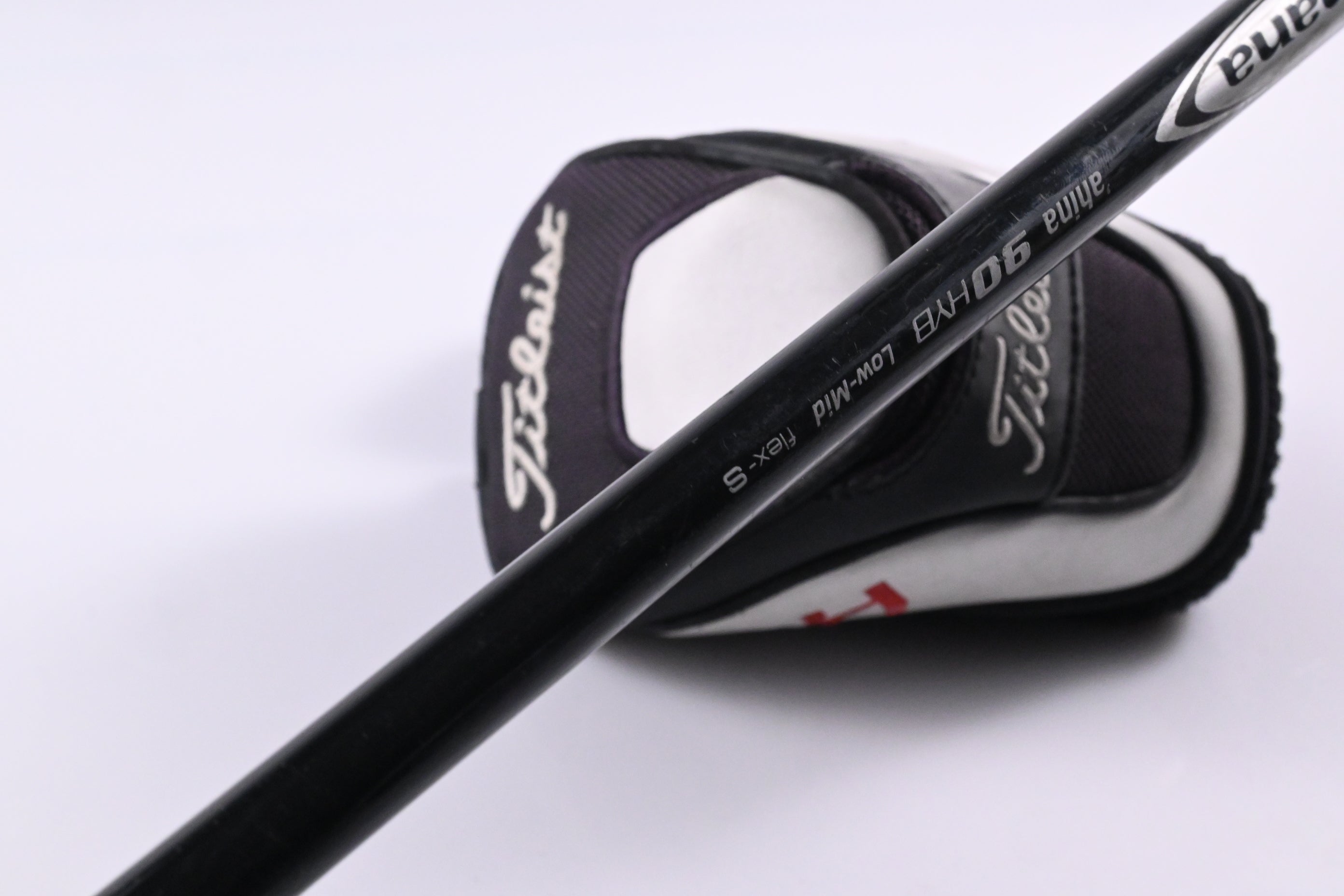 Titleist 910H #3 Hybrid / 21 Degree / Stiff Flex Diamana 'ahina 90 Shaft