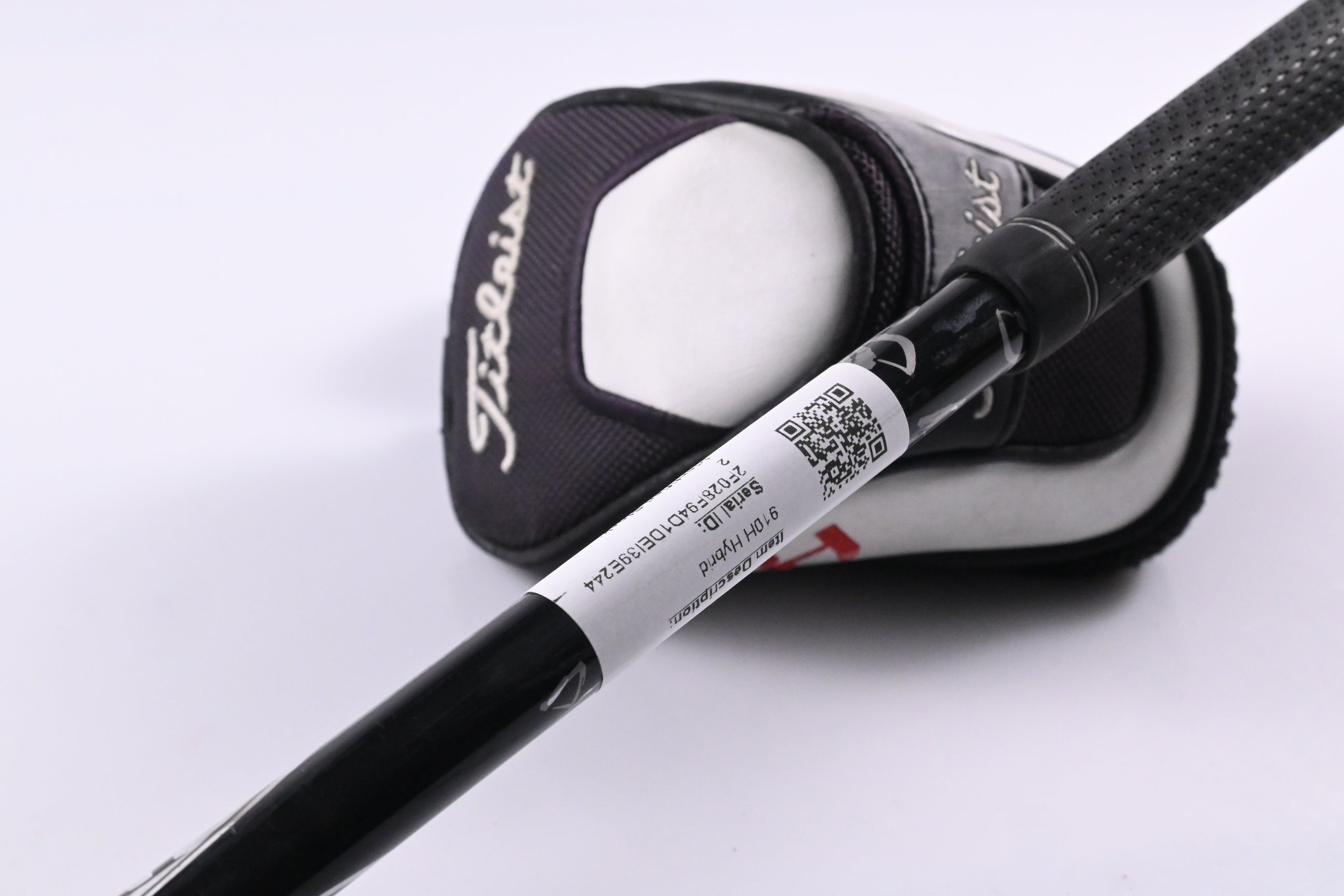 Titleist 910H #3 Hybrid / 21 Degree / Stiff Flex Diamana 'ahina 90 Shaft