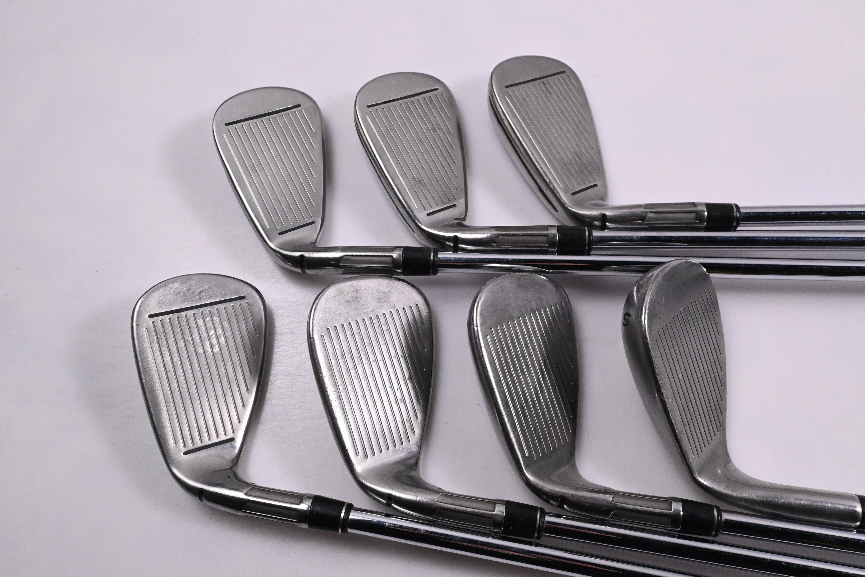 Taylormade M2 2017 Irons / 5-PW+SW / Regular Flex Reax Steel 88 Shafts