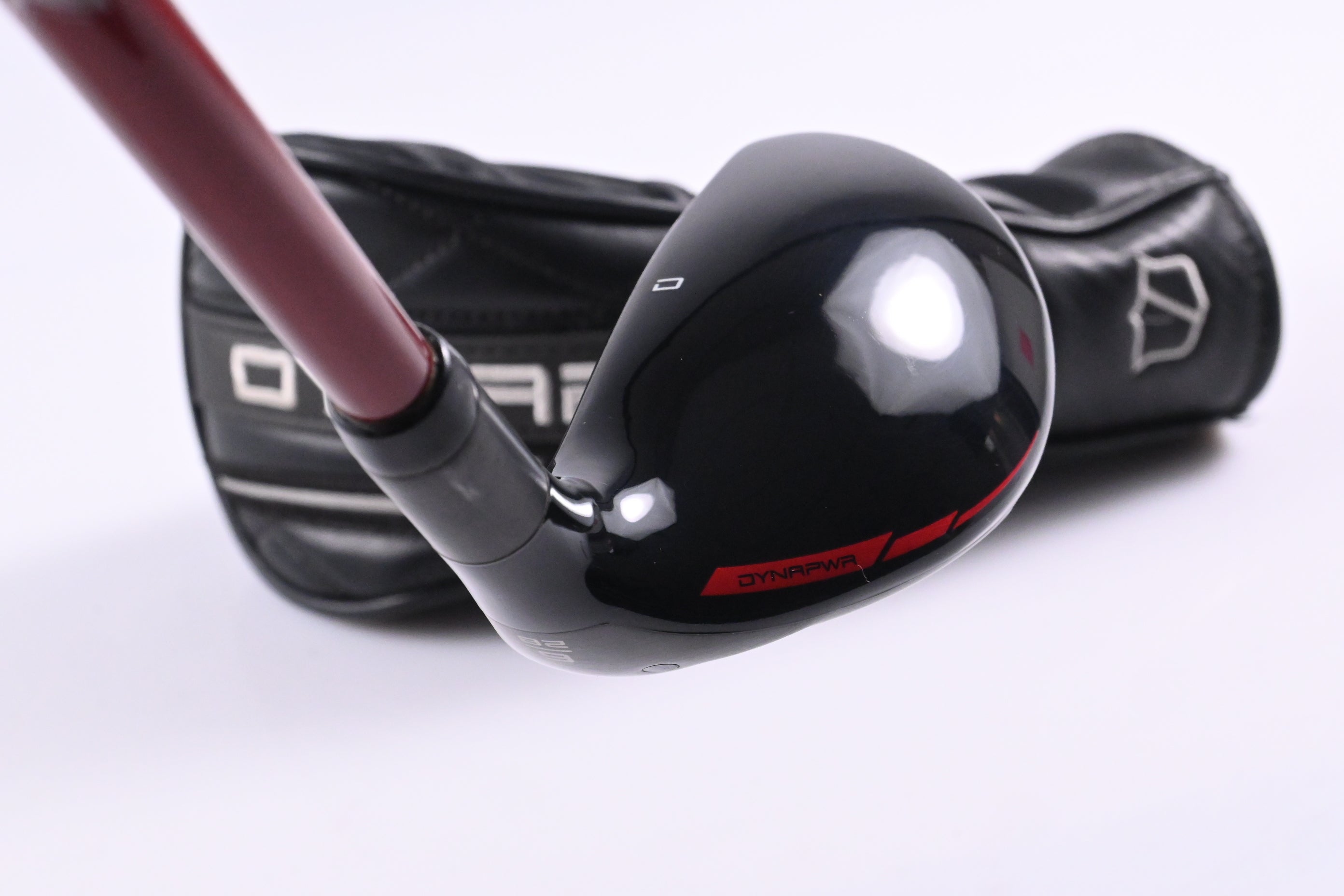 Wilson DYNAPWR 2025 #6 Hybrid / 28 Degree / Regular Flex Denali Red 70 Shaft
