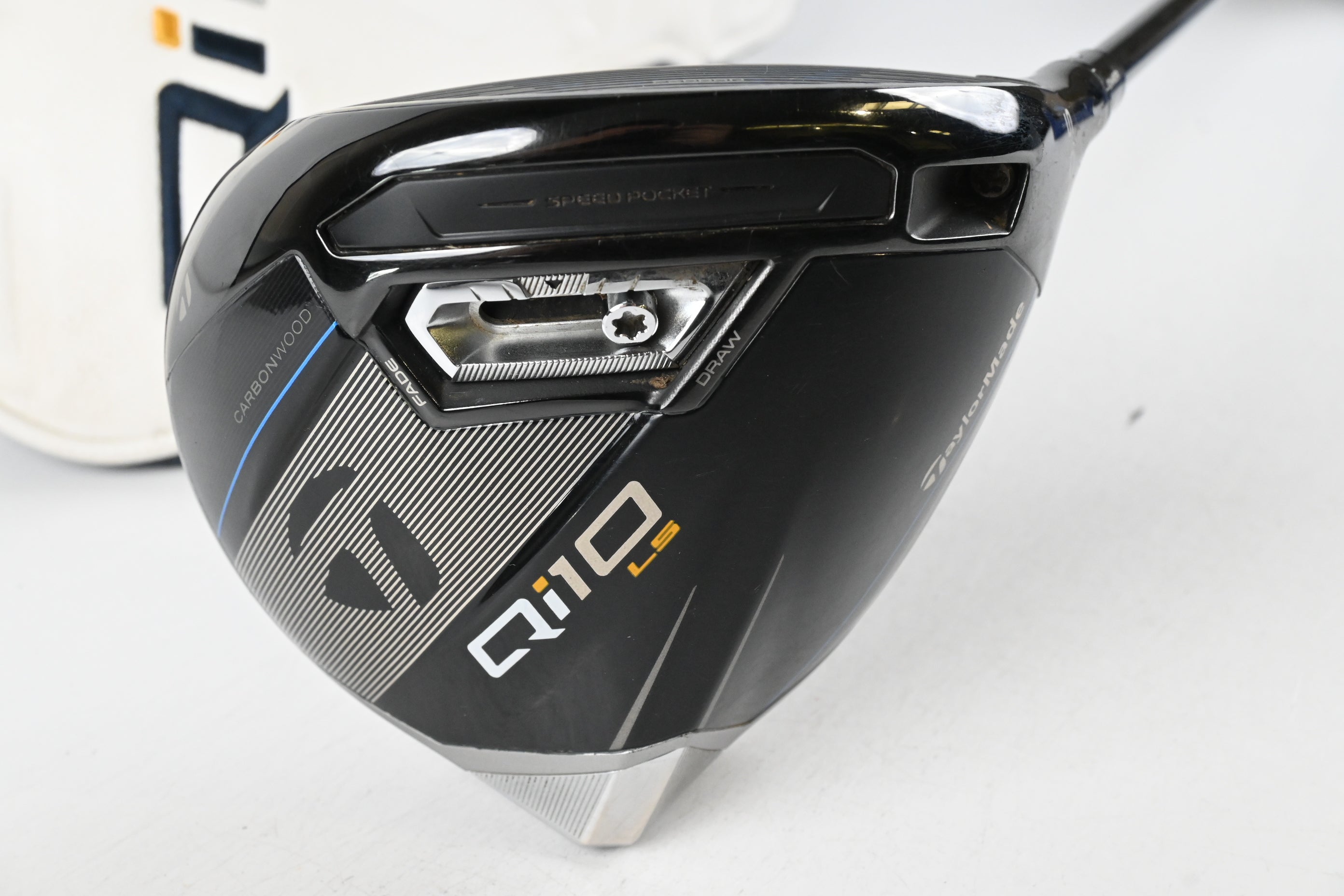 Taylormade Qi10 LS Driver / 10.5 Degree / Regular Flex Kai'li Red 60 Shaft