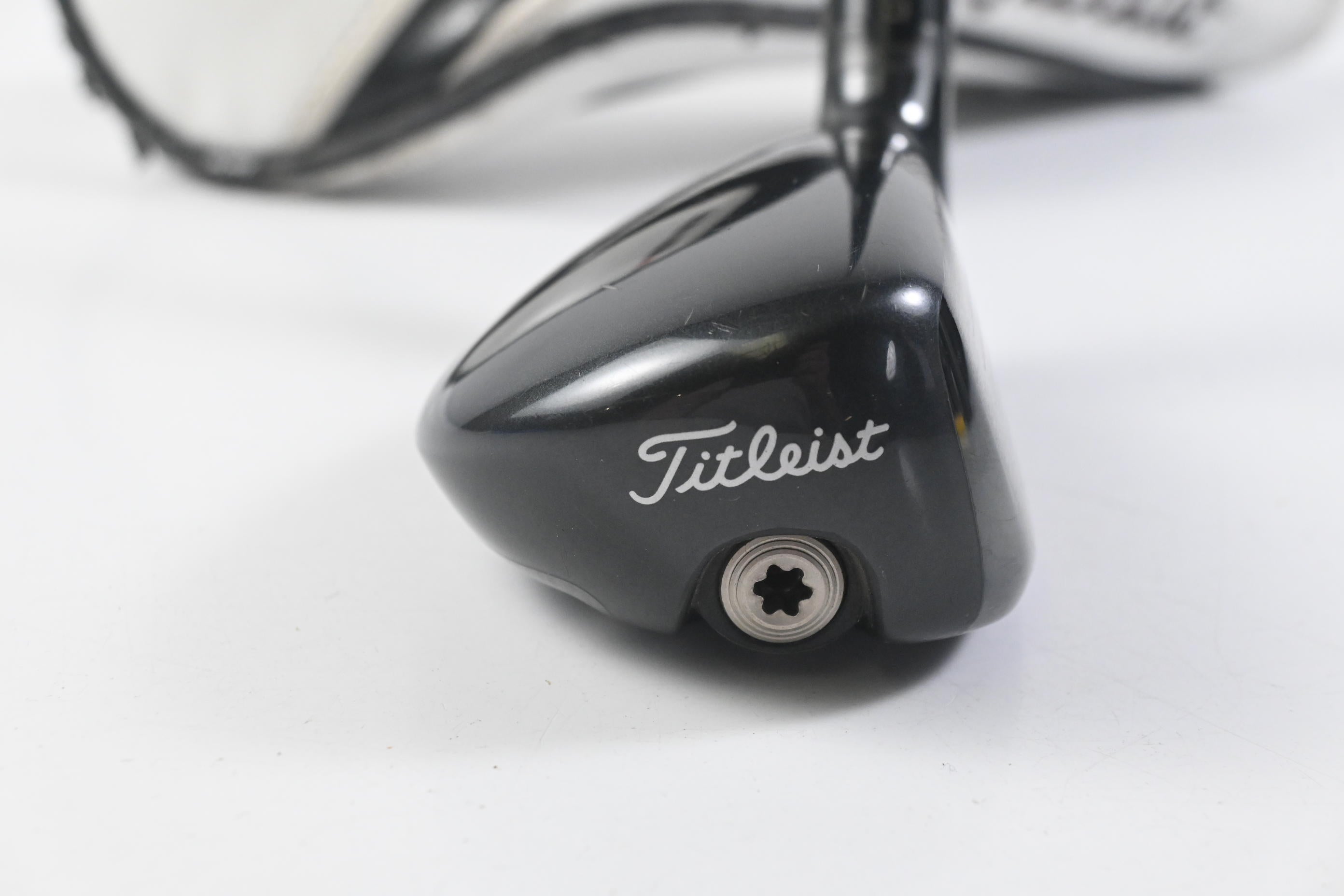 Titleist 818 H2 #3 Hybrid / 19 Degree / Stiff Flex Tensei AV White 90 Shaft