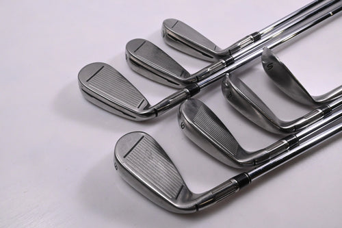 Taylormade M2 2017 Irons / 5-PW+SW / Regular Flex Reax Steel 88 Shafts