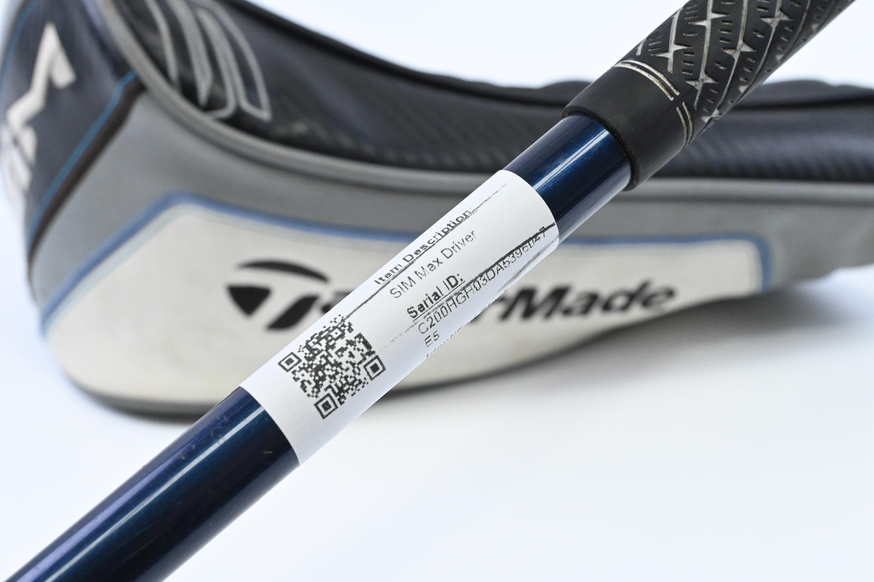 Taylormade SIM Max Driver / 9 Degree / Stiff Flex Fujikura Ventus Blue 6