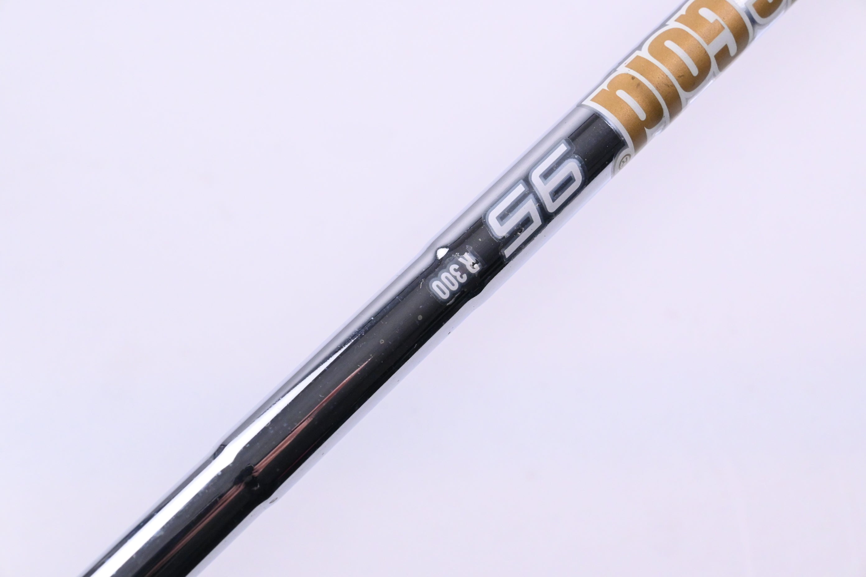 Taylormade P790 2023 #9 Iron / 40 Degree / Regular Flex Dynamic Gold 95 R300
