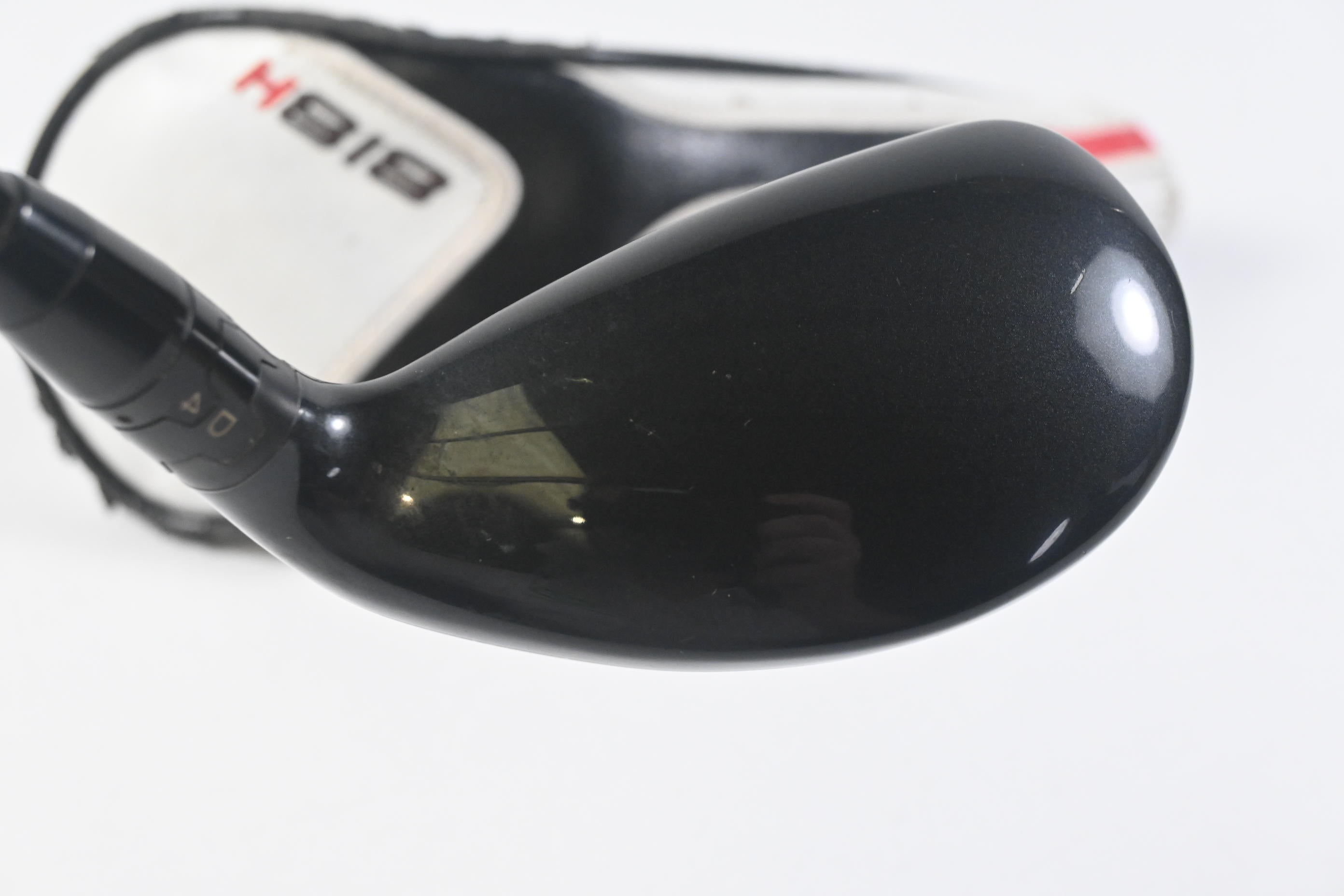 Titleist 818 H2 #3 Hybrid / 19 Degree / Stiff Flex Tensei AV White 90 Shaft