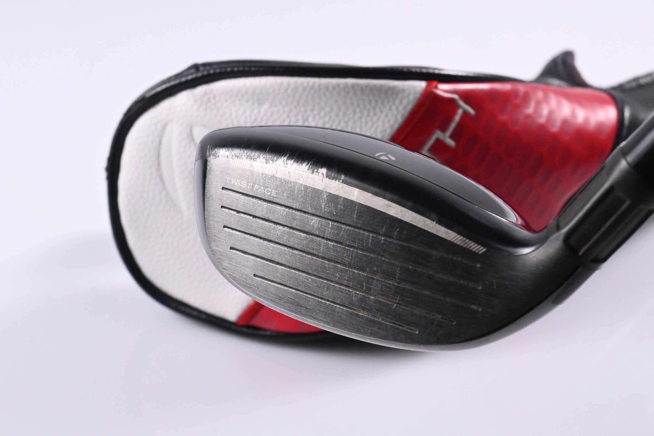 Taylormade Stealth 2 #4 Hybrid / 22 Degree / Stiff Flex Fujikura Ventus TR Red 7