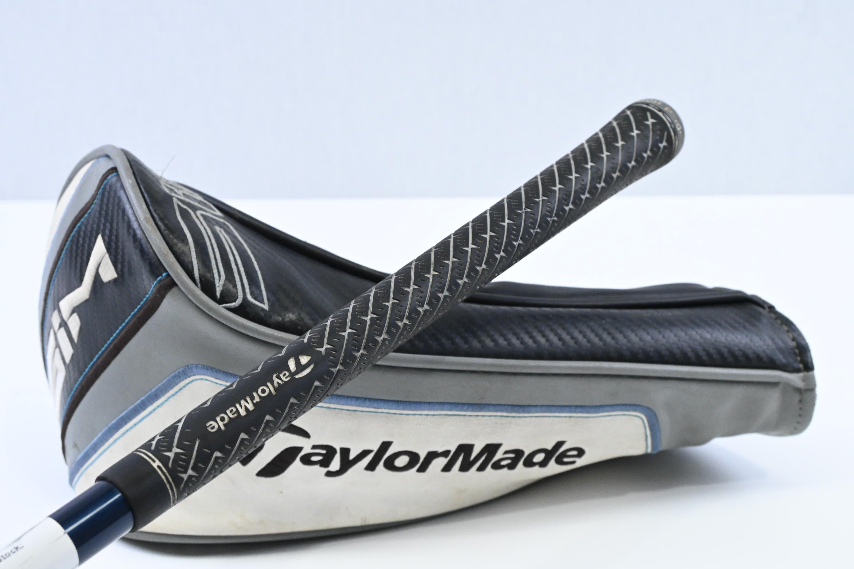 Taylormade SIM Max Driver / 9 Degree / Stiff Flex Fujikura Ventus Blue 6