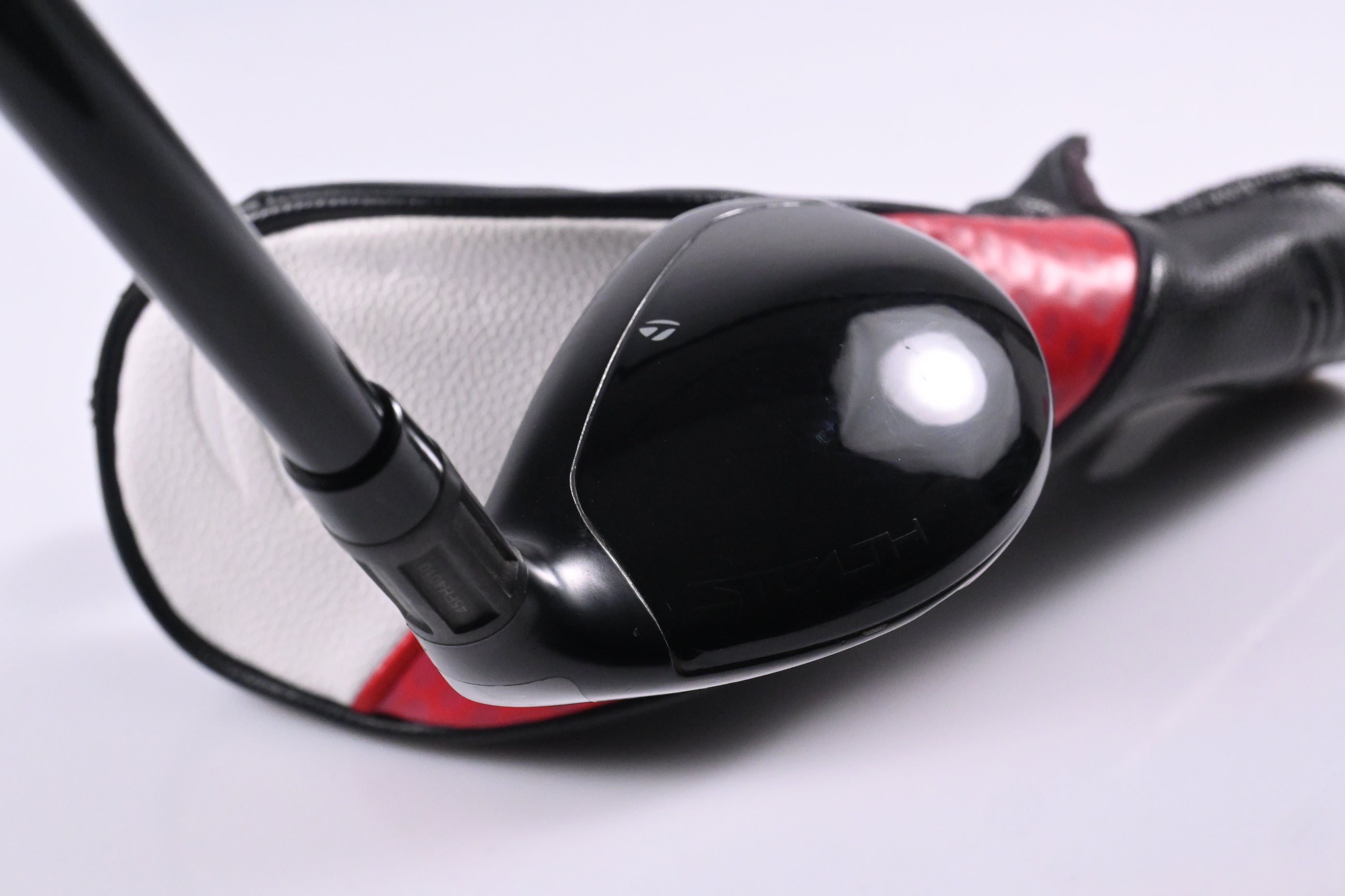 Taylormade Stealth 2 #4 Hybrid / 22 Degree / Stiff Flex Fujikura Ventus TR Red 7