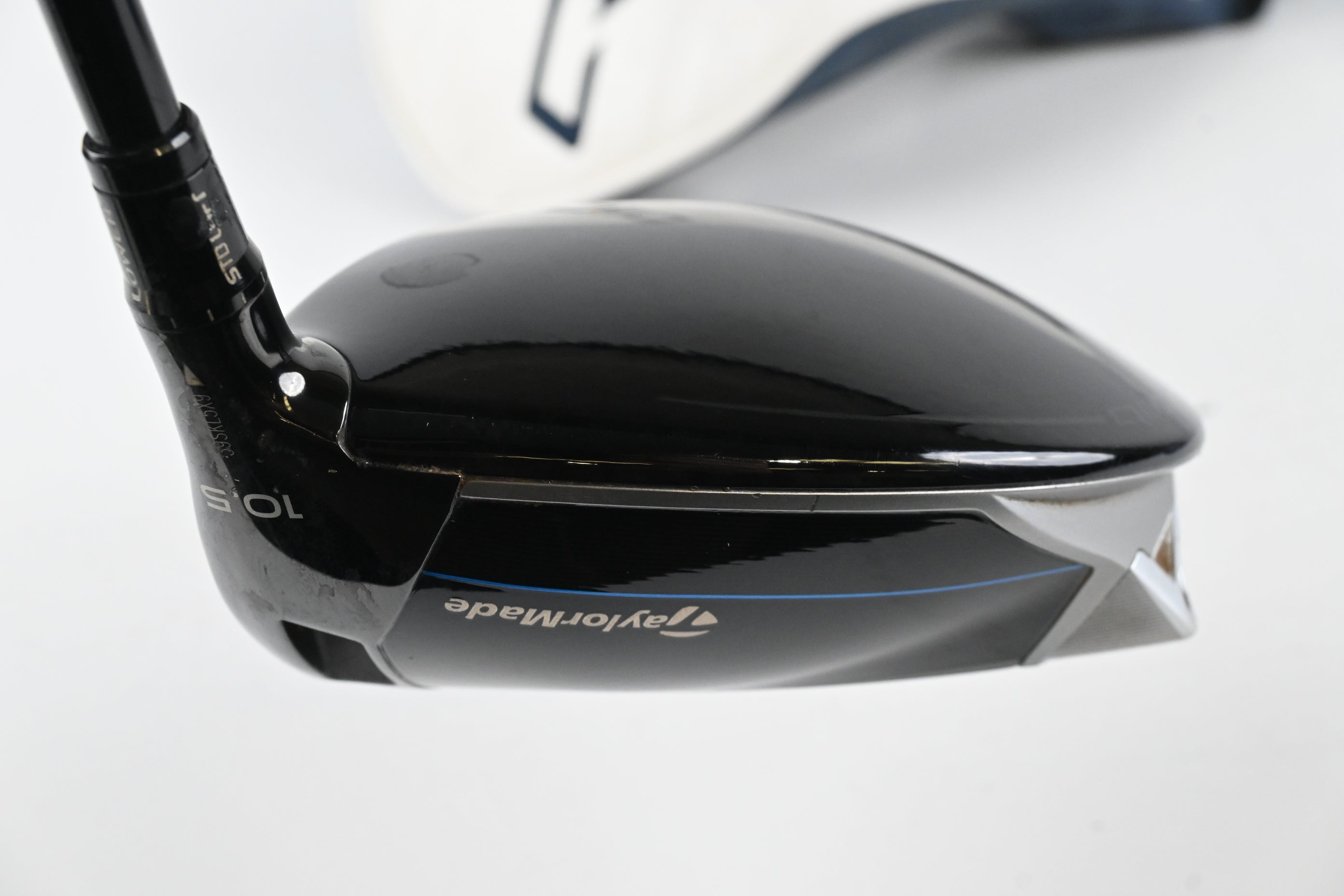 Taylormade Qi10 LS Driver / 10.5 Degree / Regular Flex Kai'li Red 60 Shaft