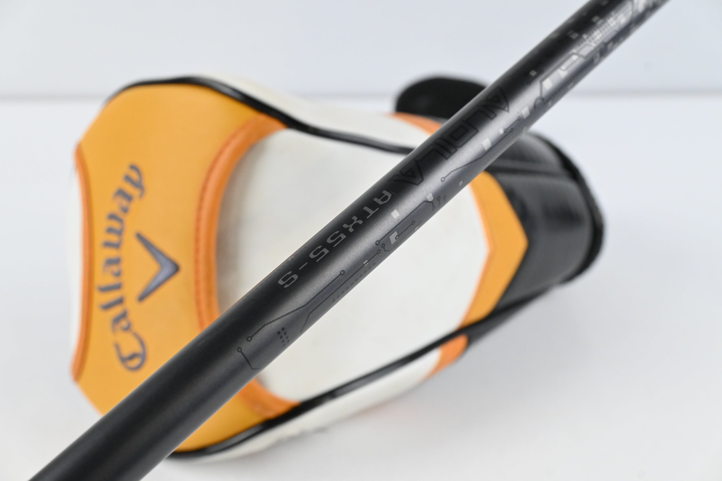 Callaway X2 Hot Driver / 10.5 Degree / Stiff Flex Aldila Tour Blue 55 Shaft