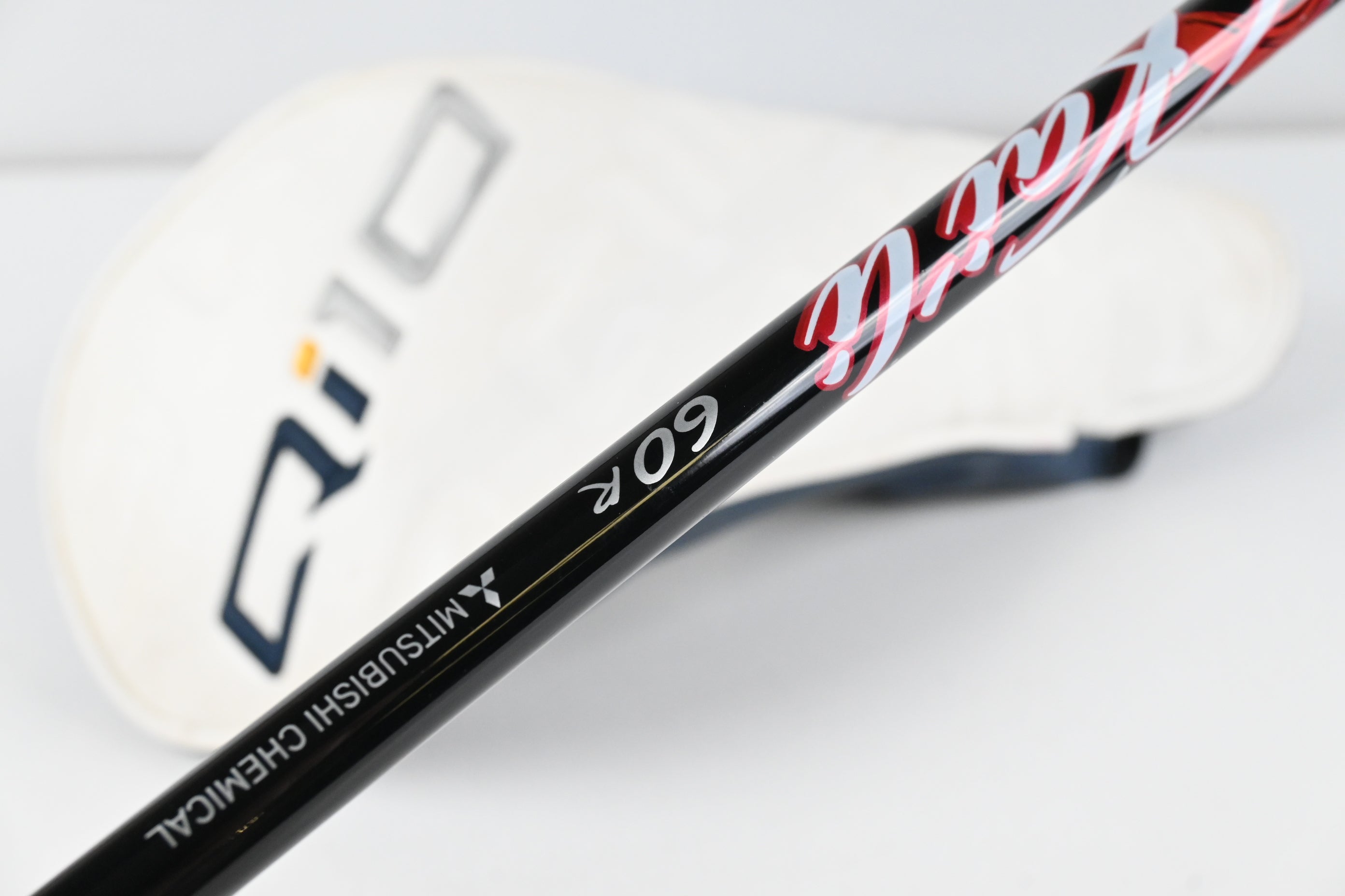 Taylormade Qi10 LS Driver / 10.5 Degree / Regular Flex Kai'li Red 60 Shaft