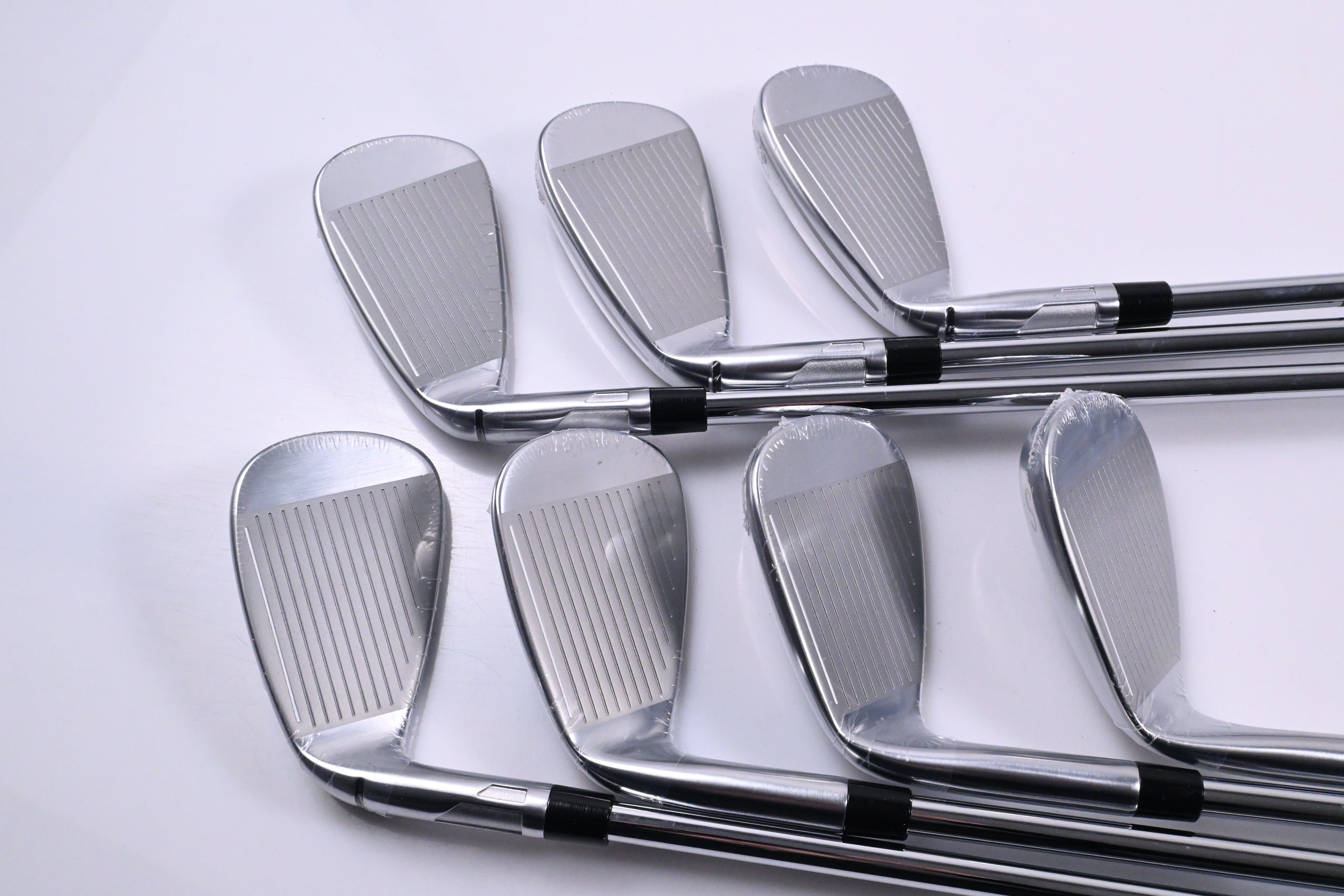 Taylormade Qi Max Irons / 5-PW+SW / Stiff Flex KBS MAX MT 85 Shafts