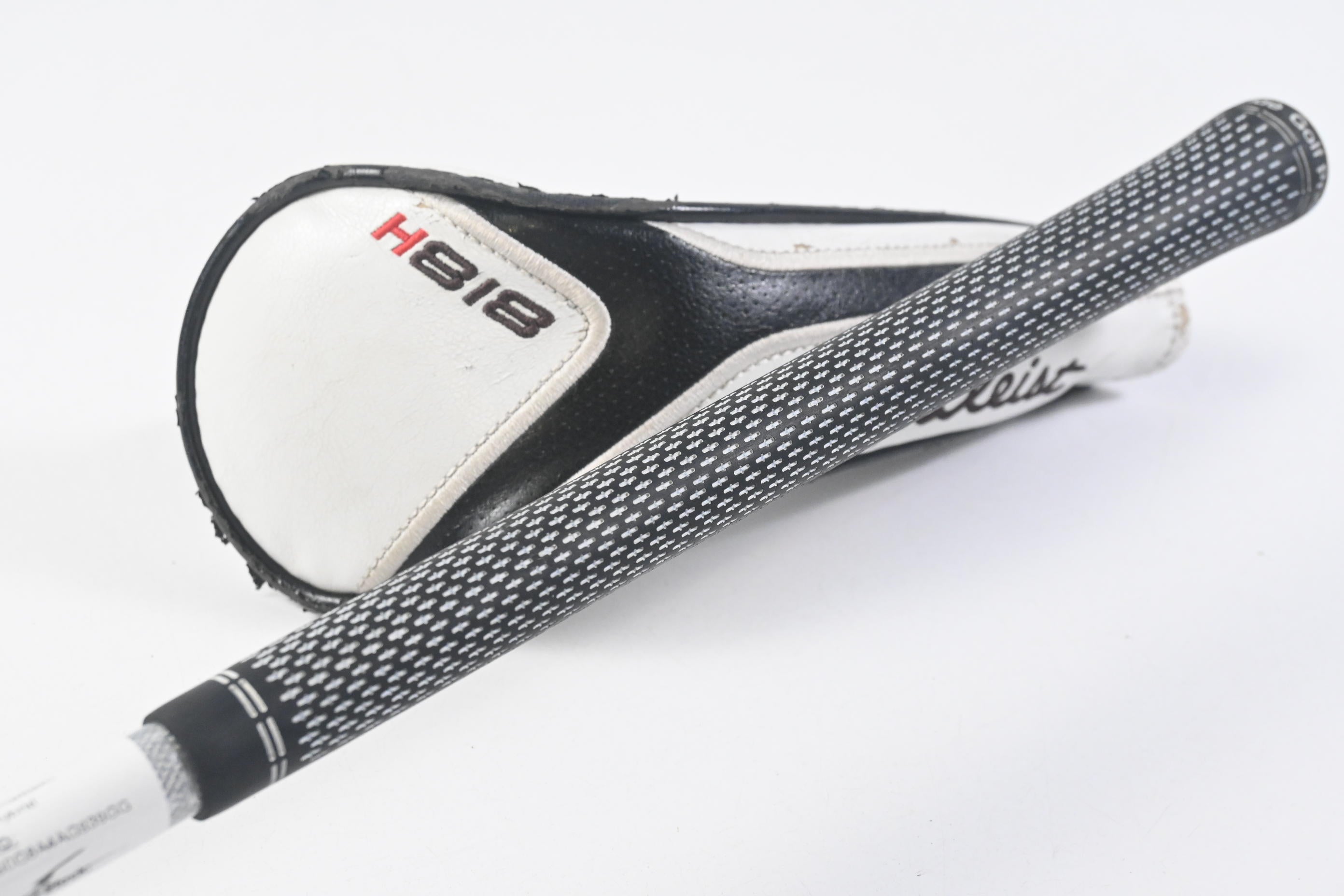 Titleist 818 H2 #3 Hybrid / 19 Degree / Stiff Flex Tensei AV White 90 Shaft