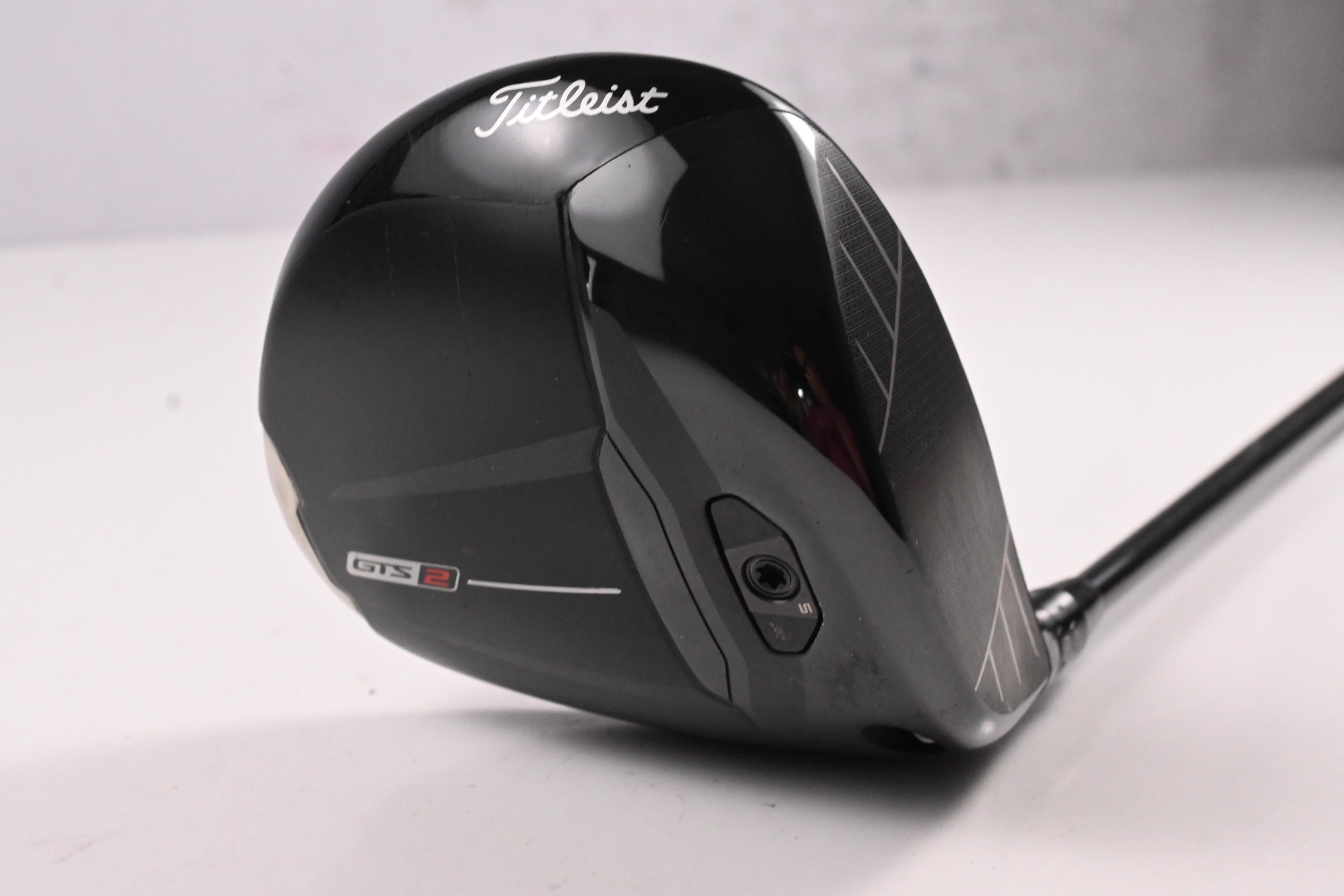 Titleist GTS2 Driver / 9 Degree / Stiff Flex Kuro Kage Silver 70 Shaft