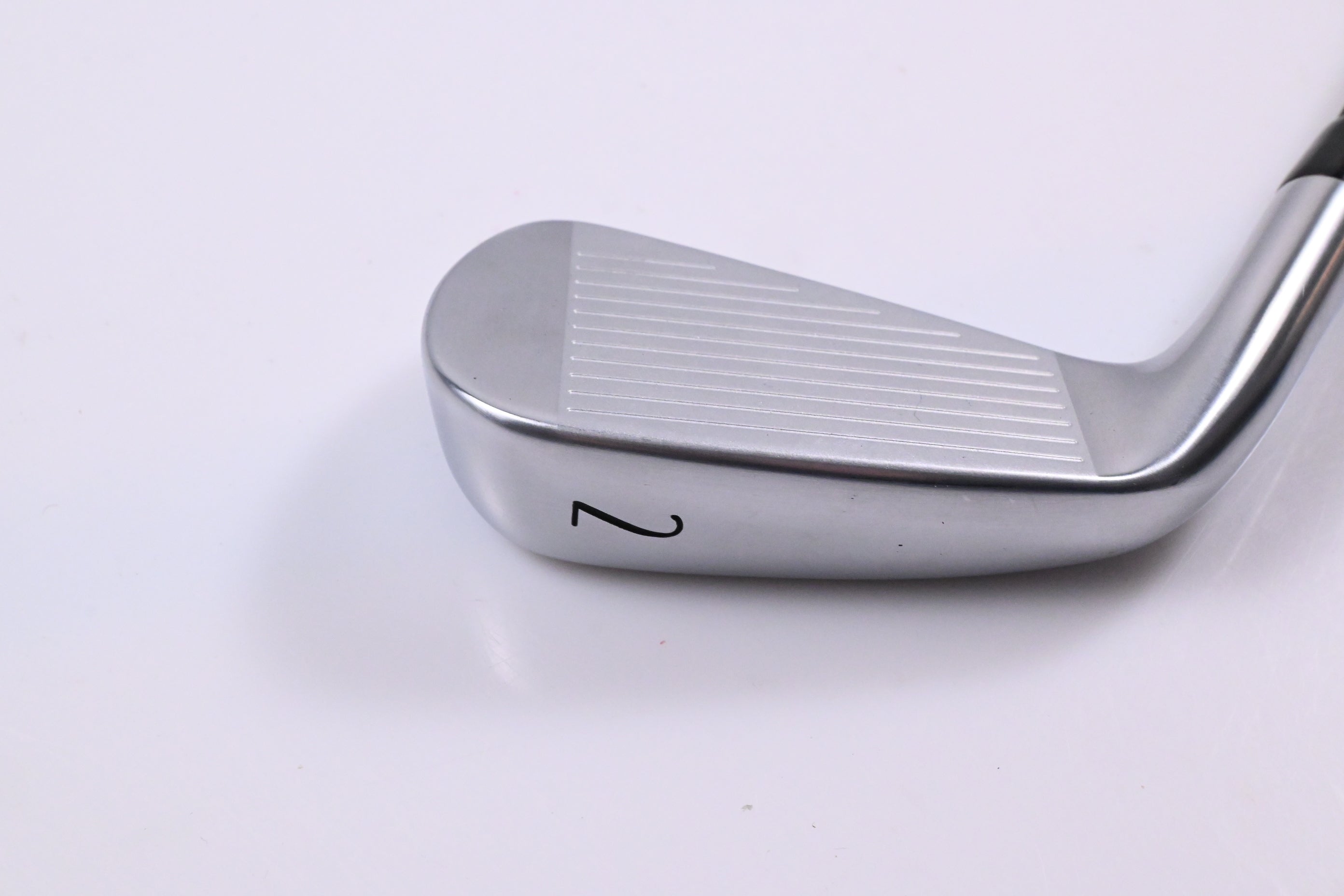 Titleist T250.U Utility #2 Iron / 18 Degree / Stiff Flex HZRDUS Black 80 Shaft