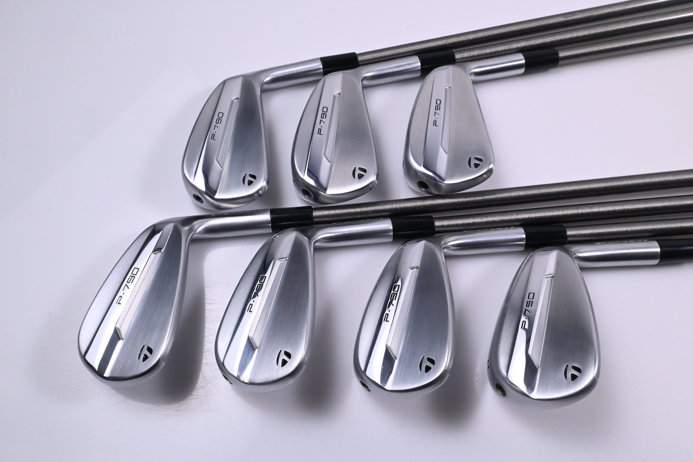 Taylormade P790 2025 Irons / 5-PW+AW / Regular Flex SteelFiber j88 Shafts