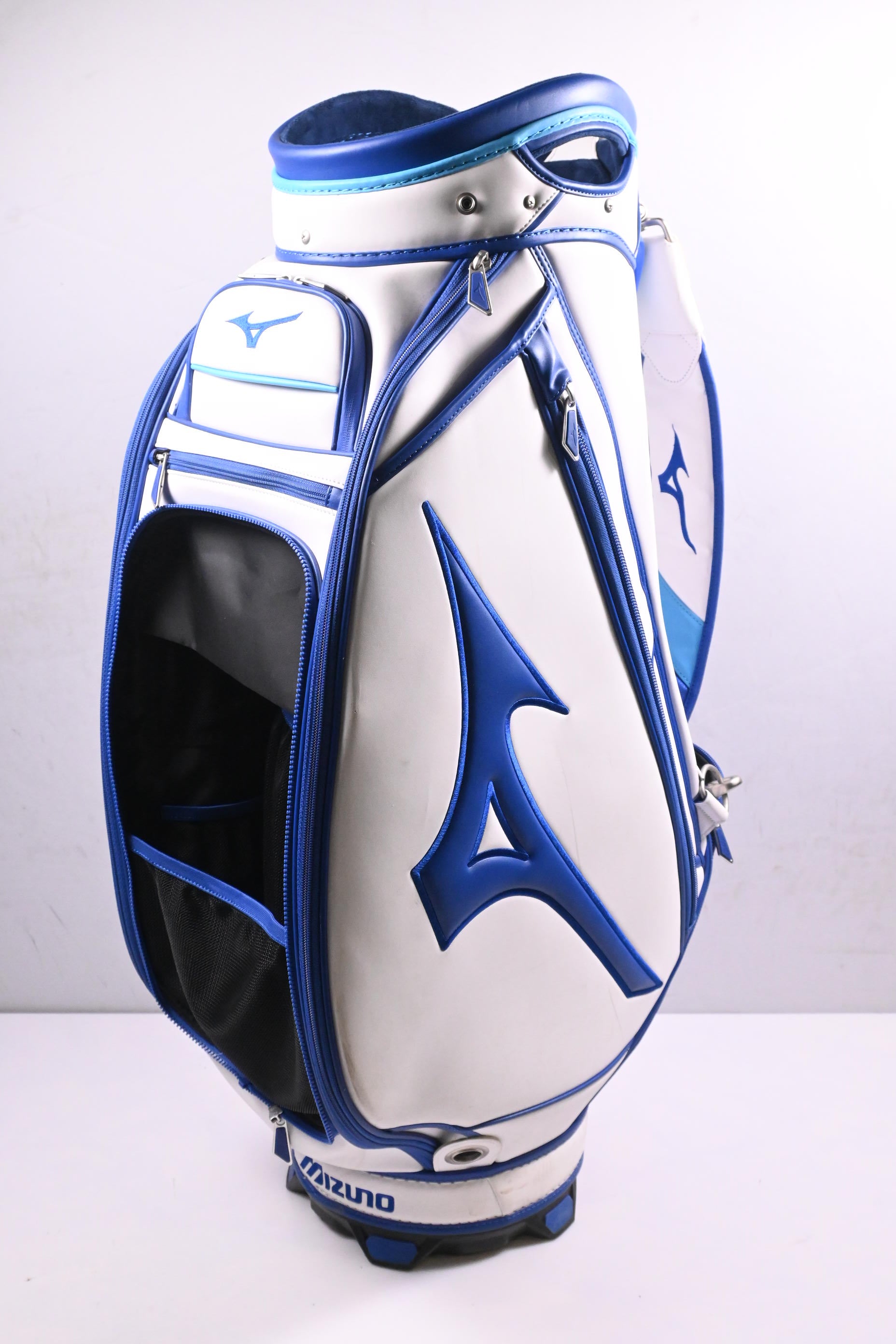 Mizuno 2024 Tour Staff Bag / 6-Way Divider / White & Blue