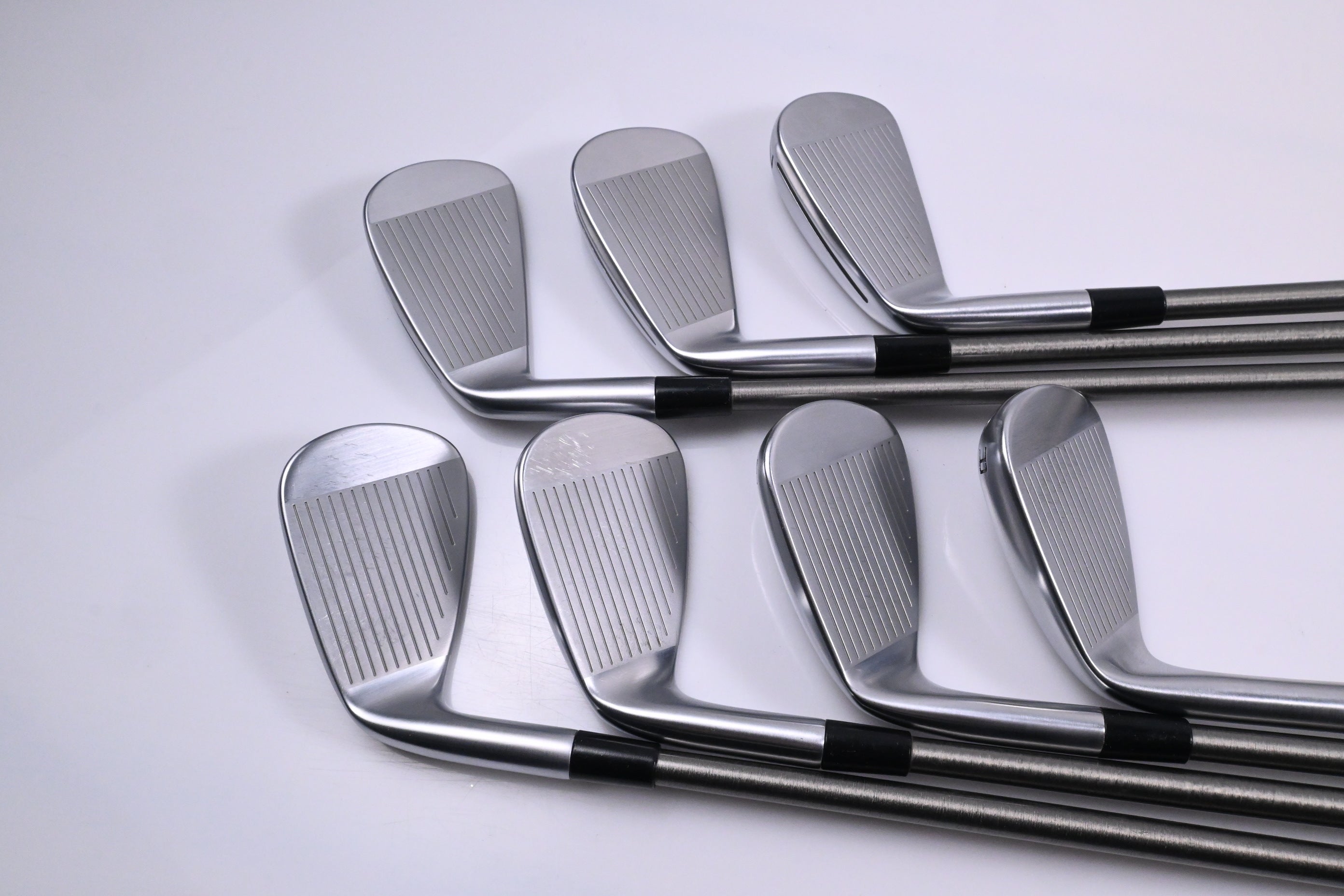 Taylormade P790 2025 Irons / 5-PW+AW / Regular Flex SteelFiber j88 Shafts