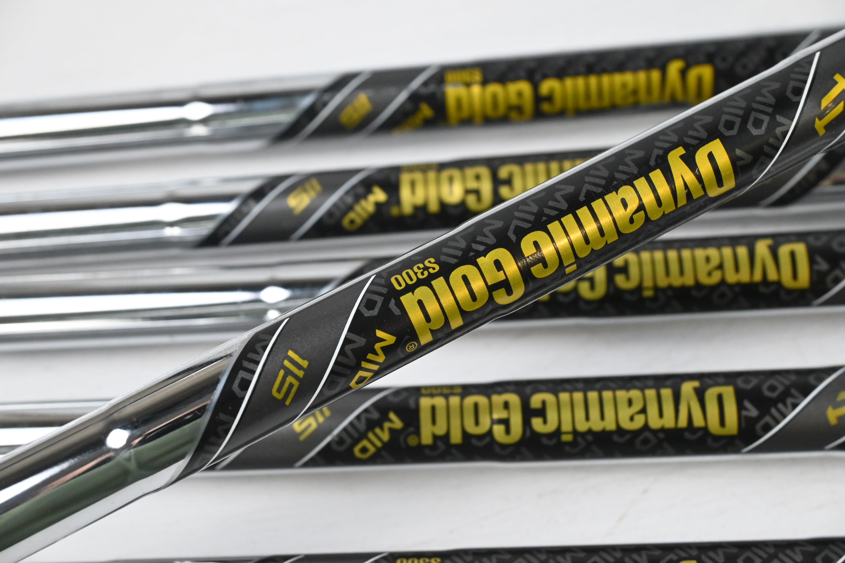 Mizuno JPX 923 Hot Metal Pro Irons / 5-PW / Stiff Flex Dynamic Gold S300 MID 115