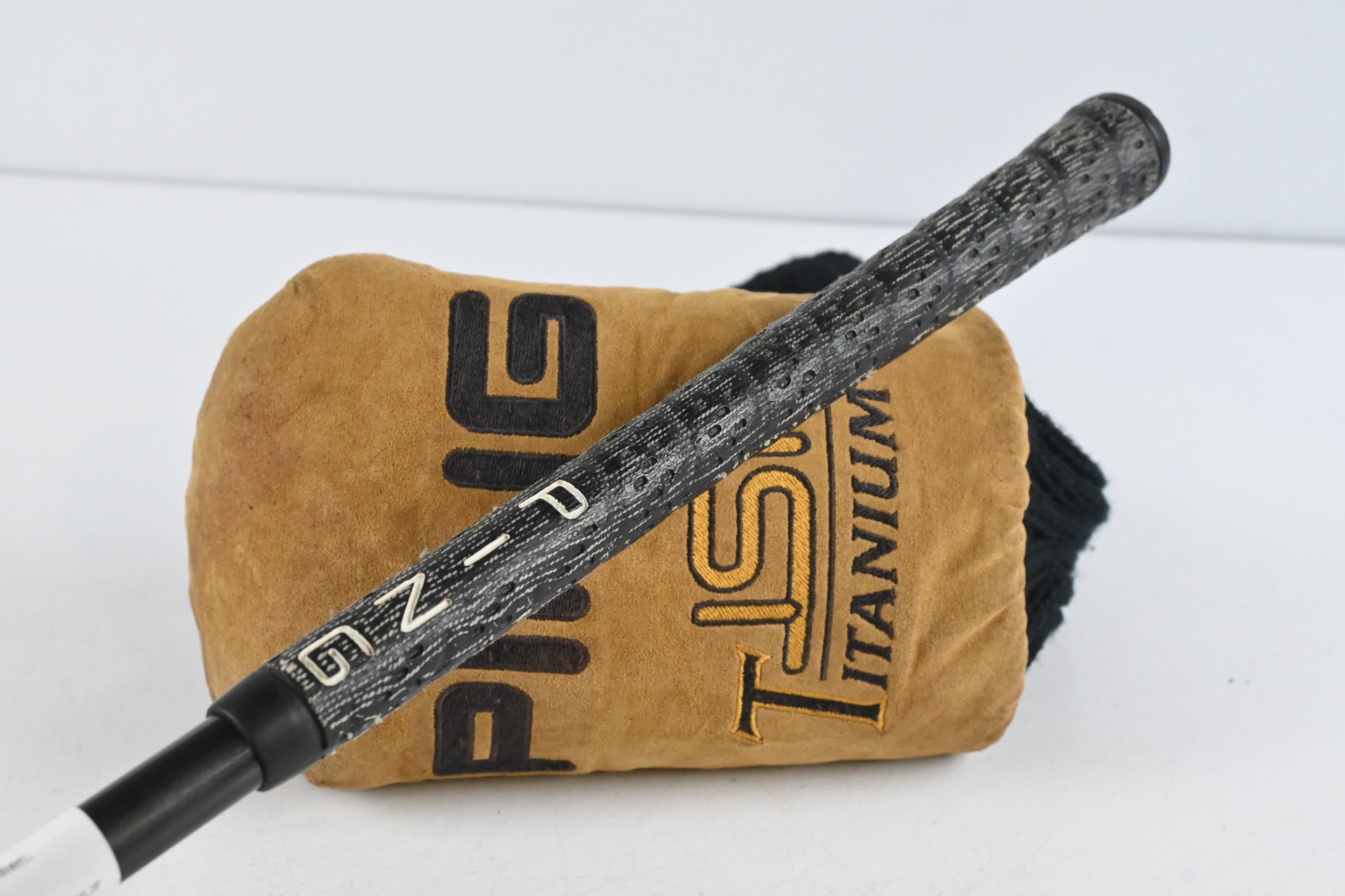 Ping TiSI Driver / 10 Degree / Regular Flex Aldila 350 Series Shaft