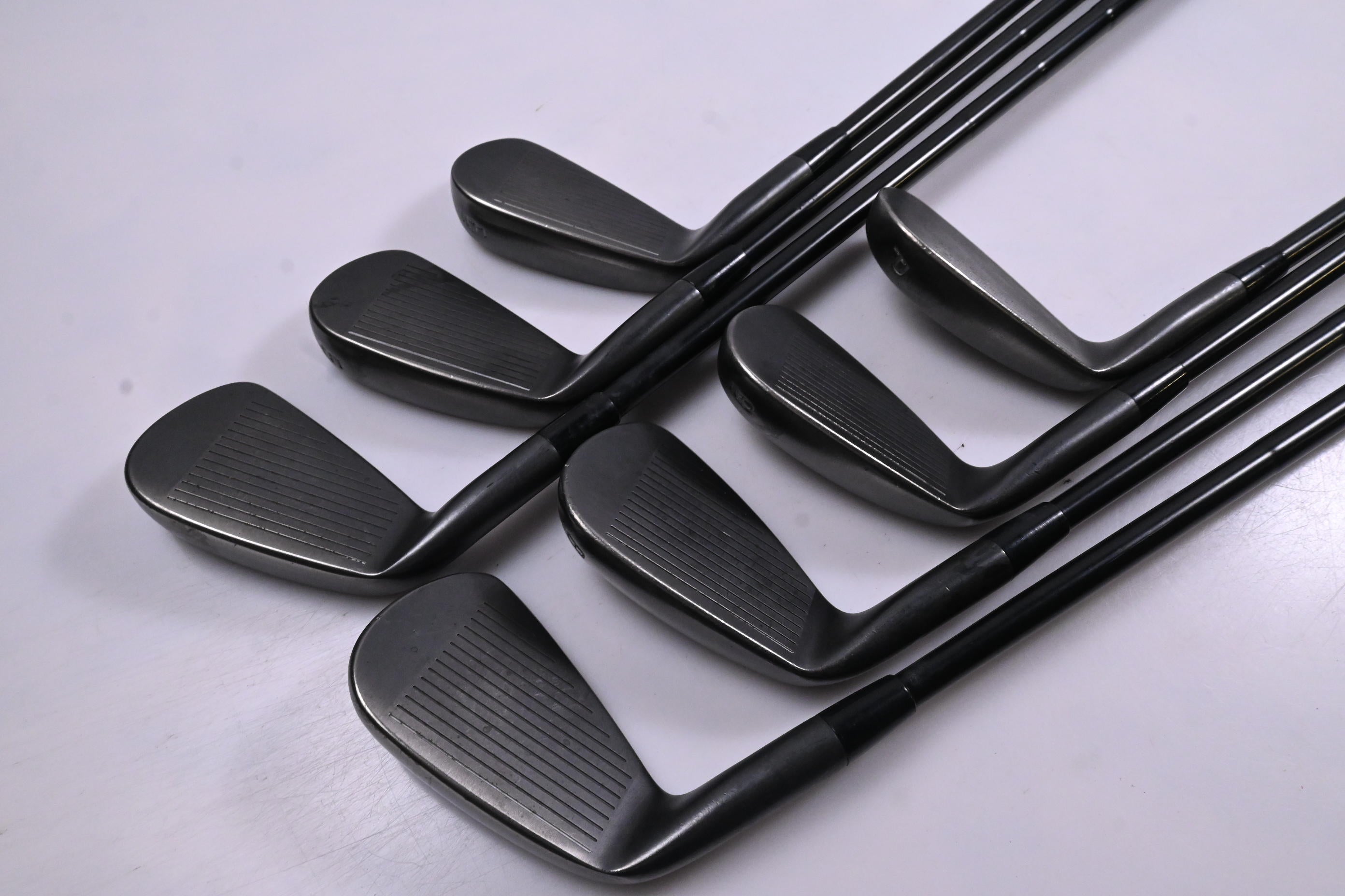 Cobra King Forged Tec Black Irons / 4-PW / X-Flex AMT Tour White X100 Shafts