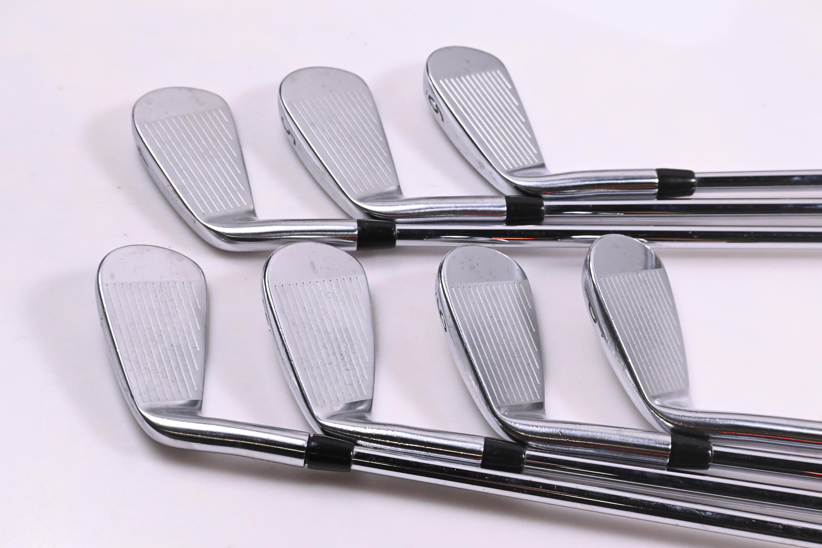 Titleist 718 CB Irons / 4-PW / Stiff Flex AMT Tour White S300 Shafts