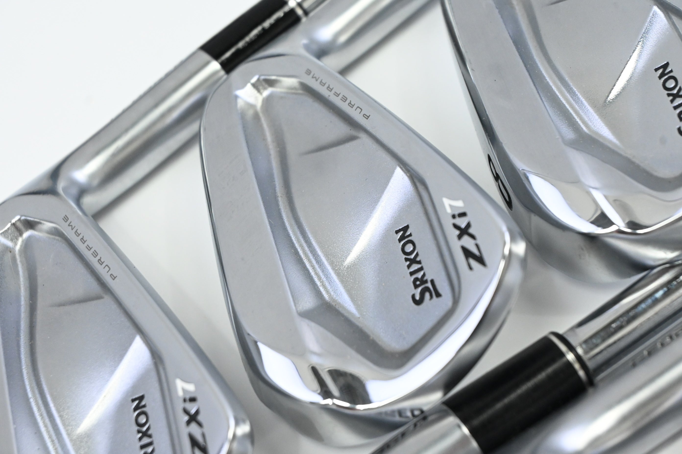 Srixon ZXi7 Irons / 6-PW+AW / Regular Flex NS Pro Zelos 8 Shafts