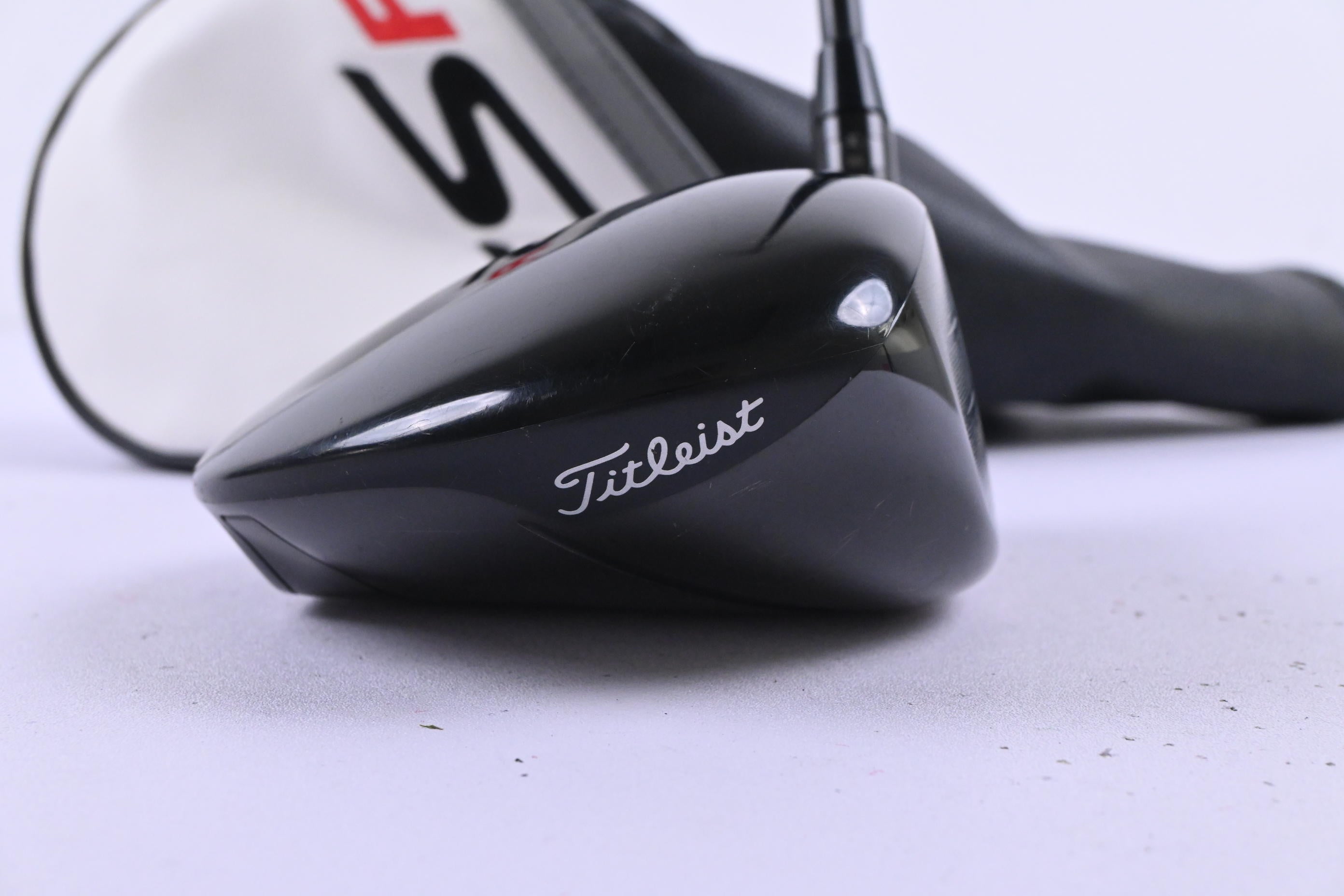 Titleist TSR2 Driver / 9 Degree / Regular Flex HZRDUS CB Red 50 Shaft