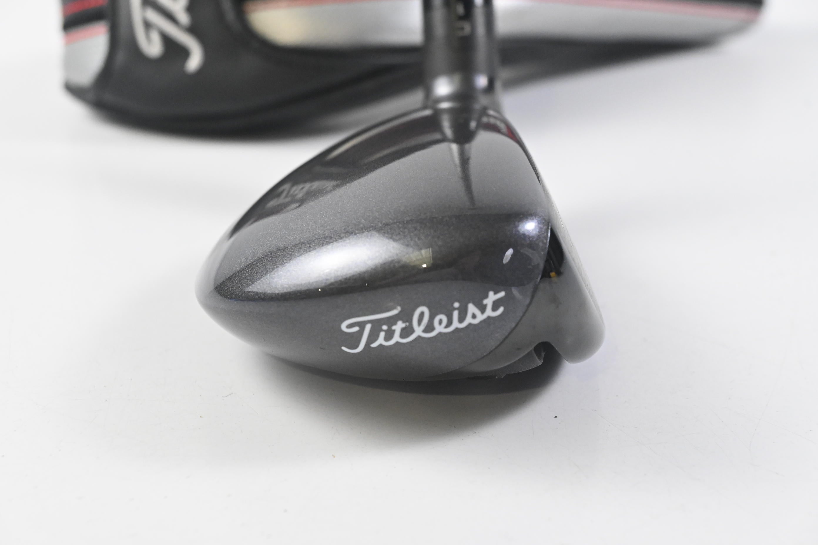 Titleist 816 H1 #4 Hybrid / 23 Degree / Regular Flex Diamana M+ Red 60 Shaft