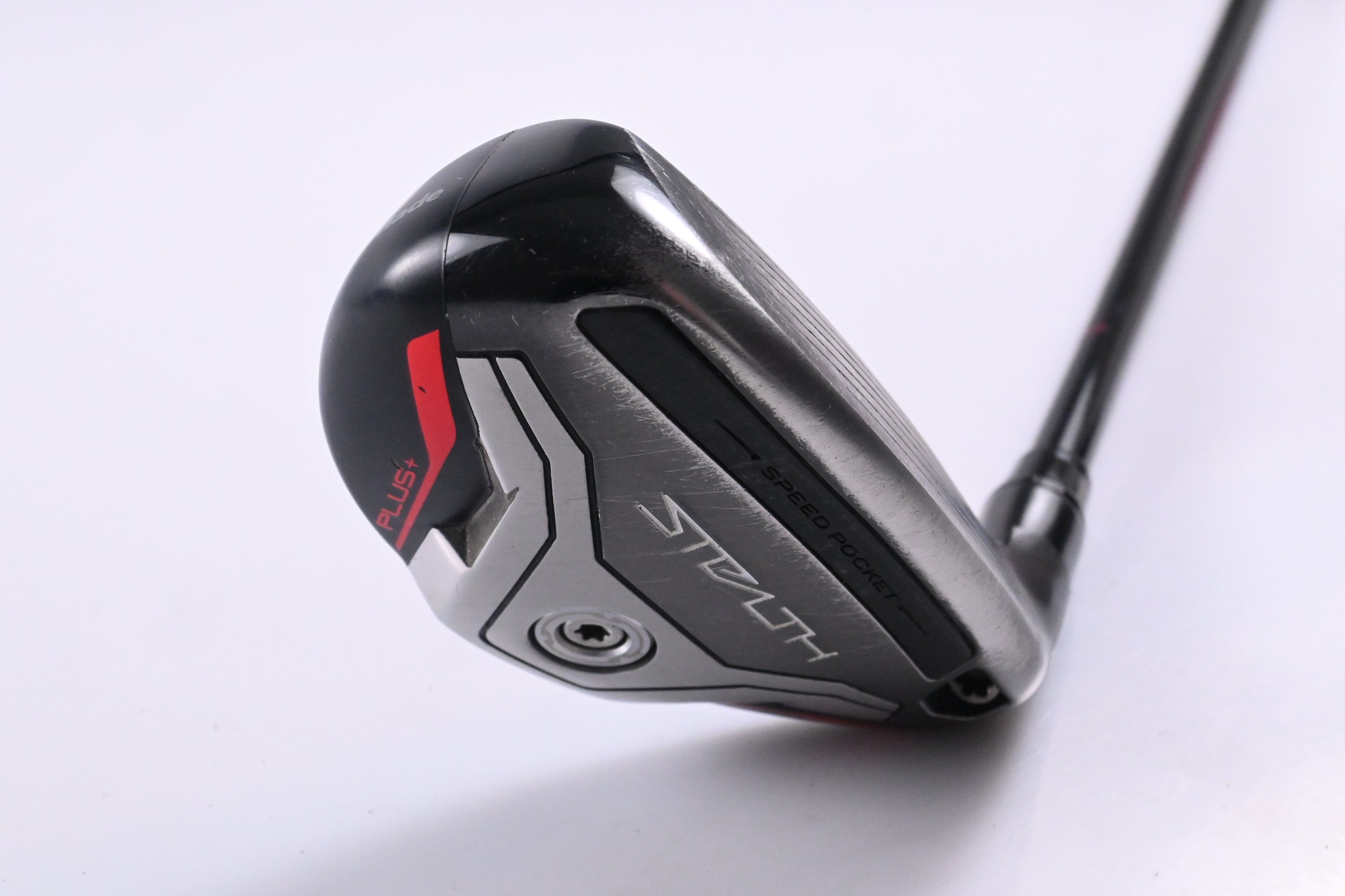 Taylormade Stealth Plus #4 Hybrid / 22 Degree / Regular Flex HZRDUS Smoke Red