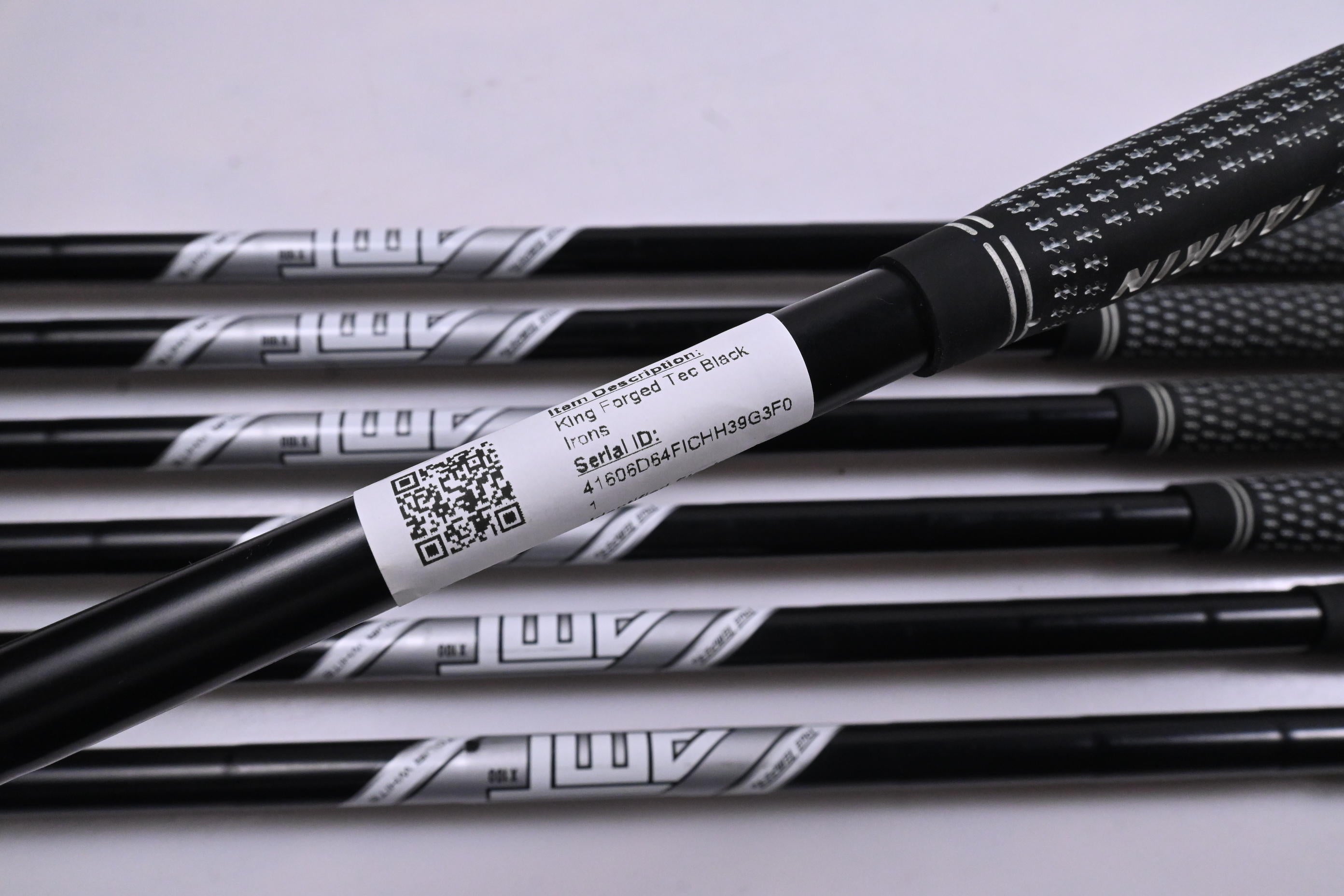 Cobra King Forged Tec Black Irons / 4-PW / X-Flex AMT Tour White X100 Shafts