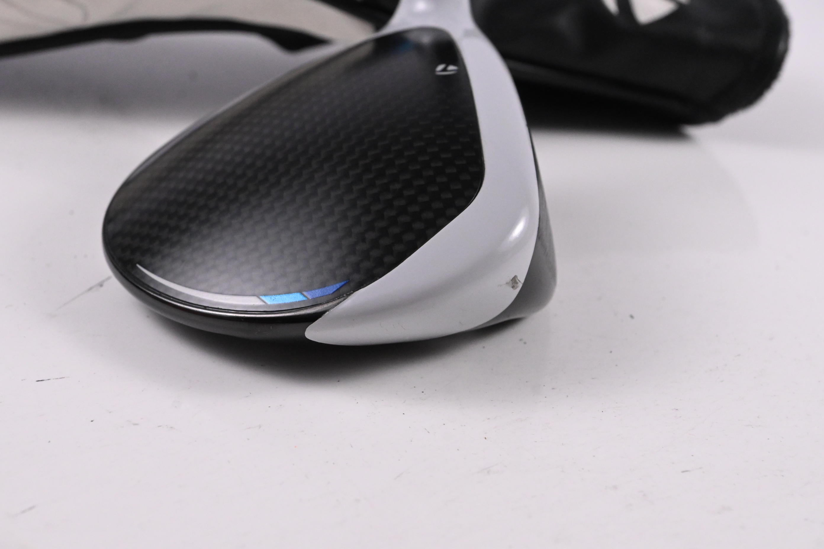 Taylormade SIM2 Ti #3 Wood / 13.5 Degree / Stiff Flex HZRDUS RDX Smoke Blue 70