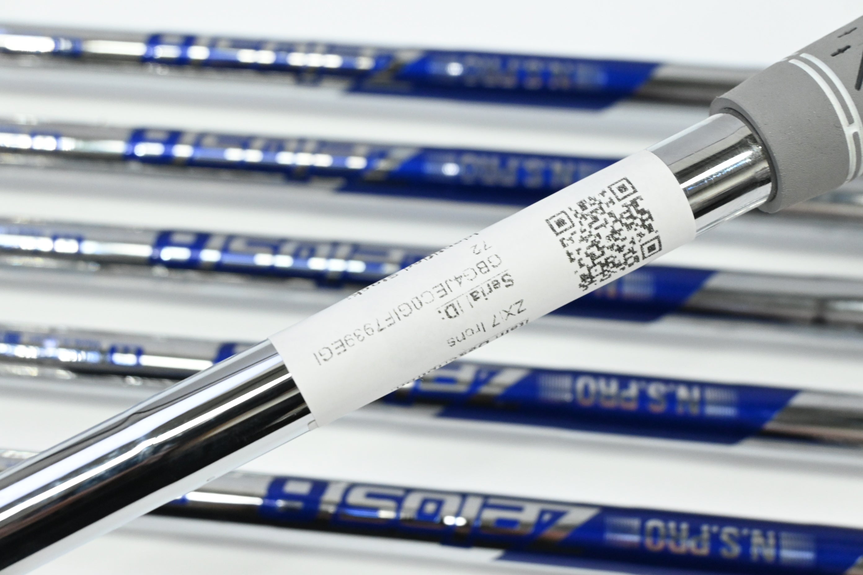 Srixon ZXi7 Irons / 6-PW+AW / Regular Flex NS Pro Zelos 8 Shafts