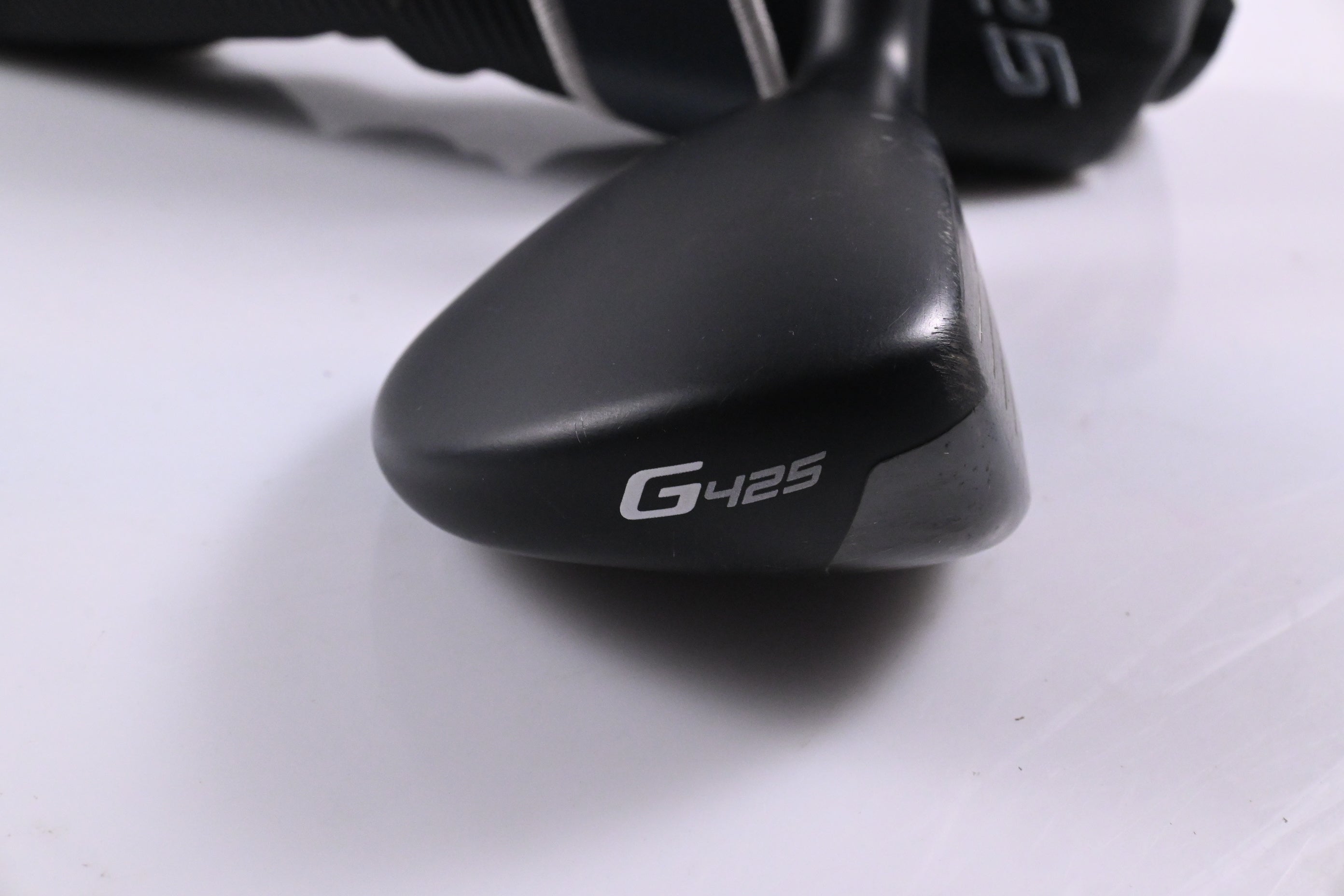Ping G425 #4 Hybrid / 22 Degree / Stiff Flex Ping Tour 85 Shaft
