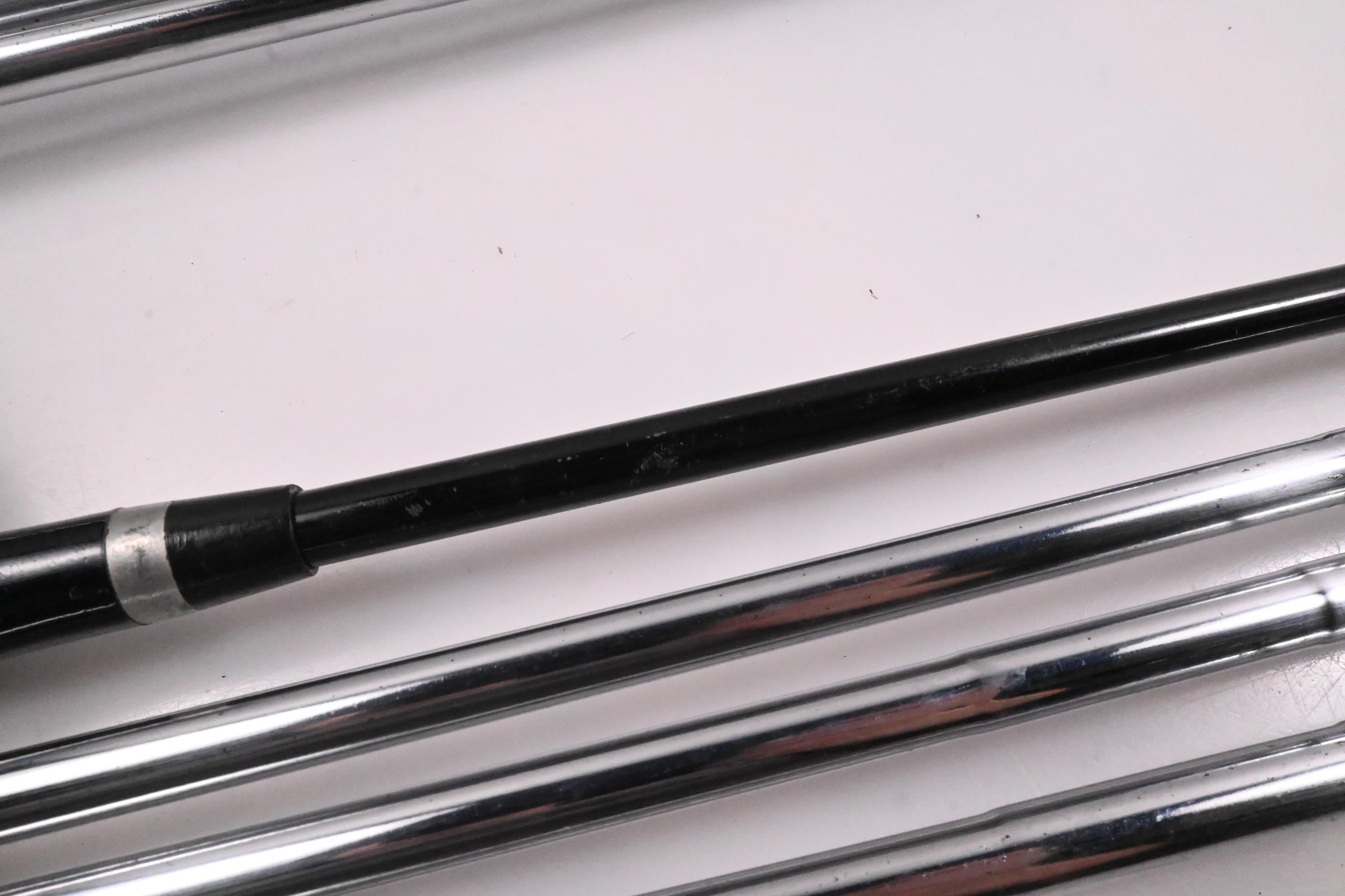 Wilson Deep Red Tour Irons / 5h+6-PW+SW / Regular Flex Deep Red Tour Shafts