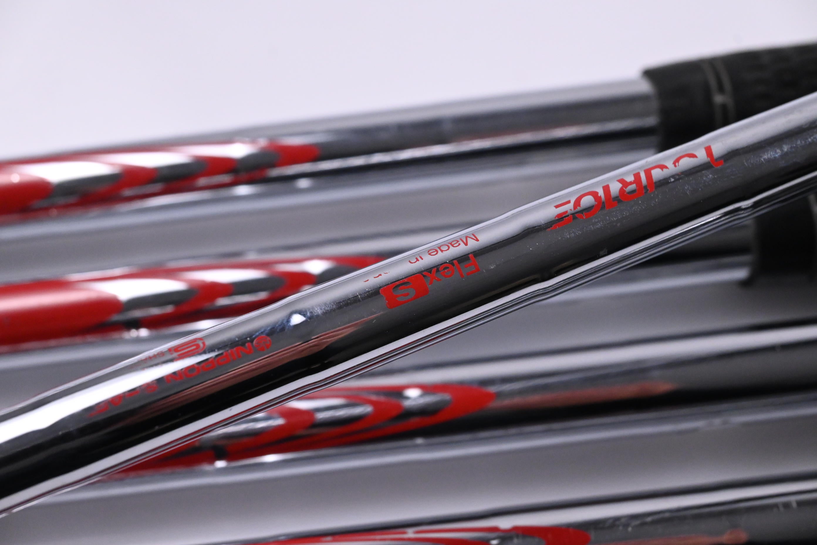 Honma TR20 V Irons / 4-PW / Stiff Flex N.S.Pro Modus³ Tour 105 Shafts