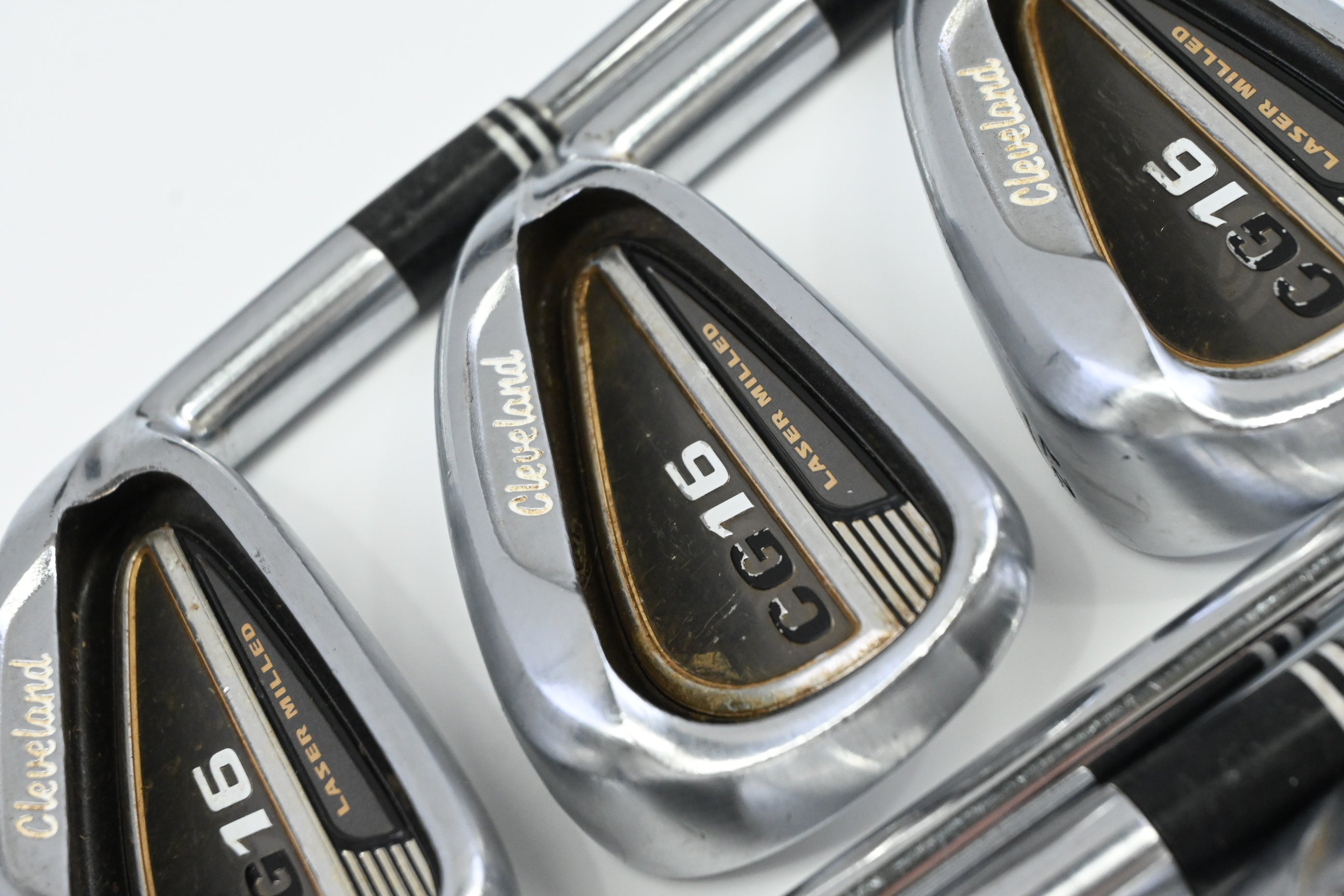 Cleveland CG16 Chrome Irons / 4-PW / Regular Flex Cleveland Traction 85 Shafts